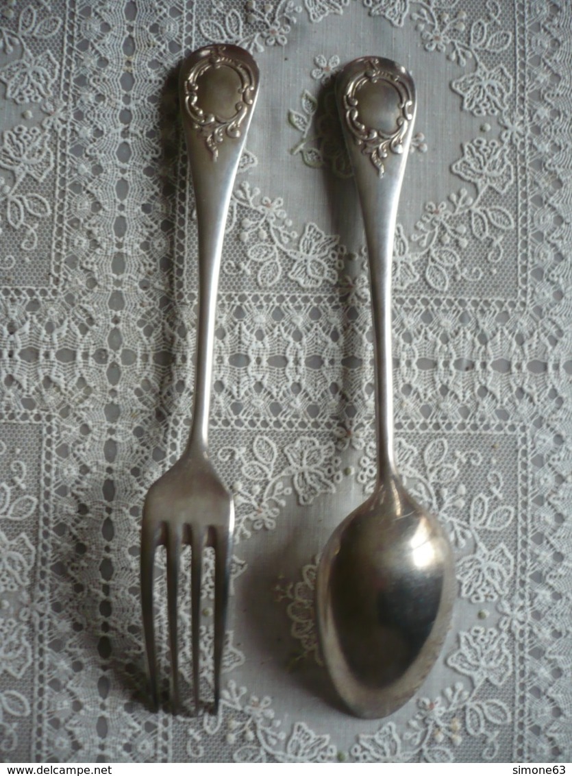 1 Fourchette  + 1 Cuillère + 1 Petite Cuillère + Petite Louche à Crème Ou Autre - Métal Argenté - Vintage - Silverware