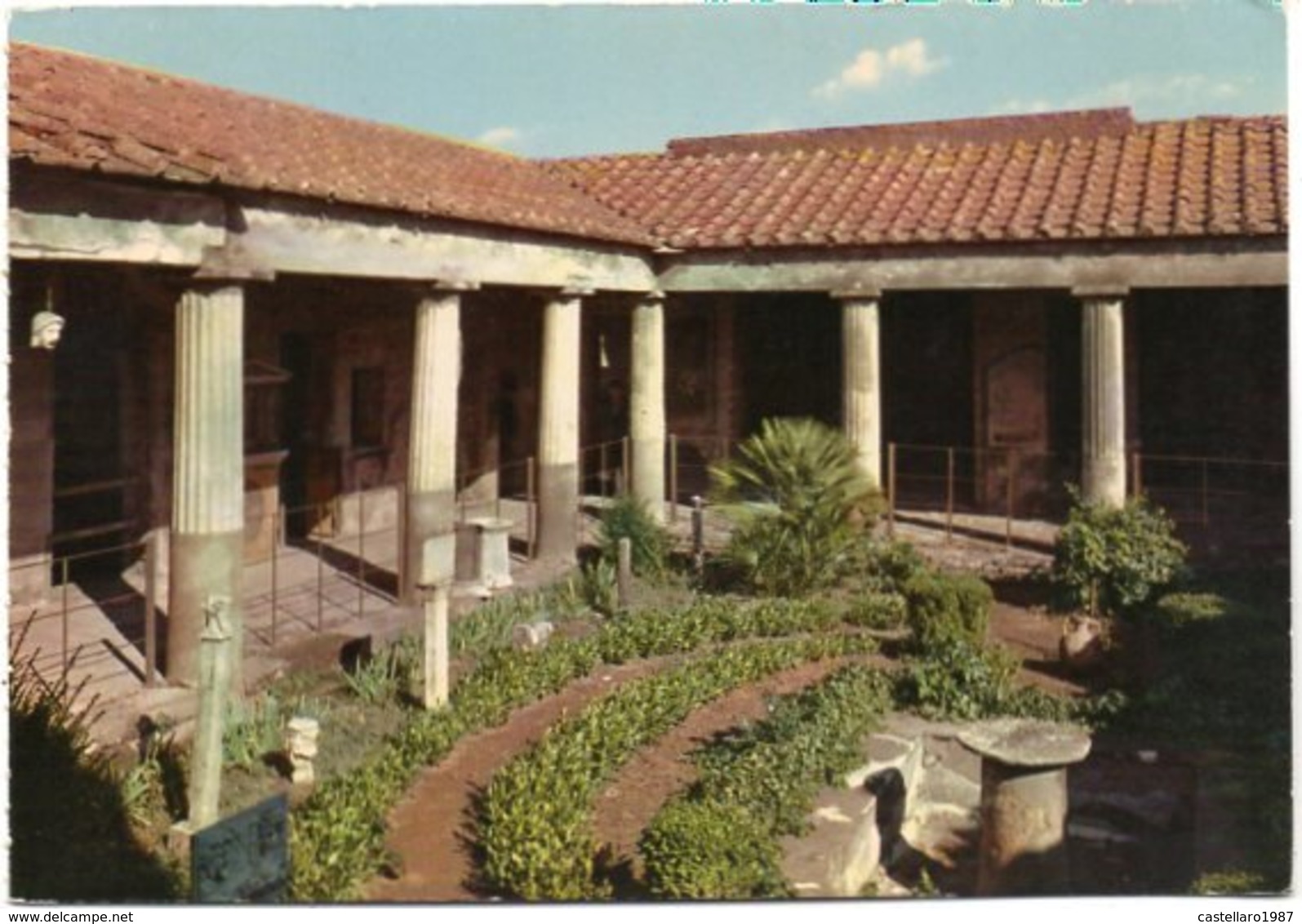 POMPEI Scavi - Casa Degli Amorini Dorati - Peristilio - Pompei