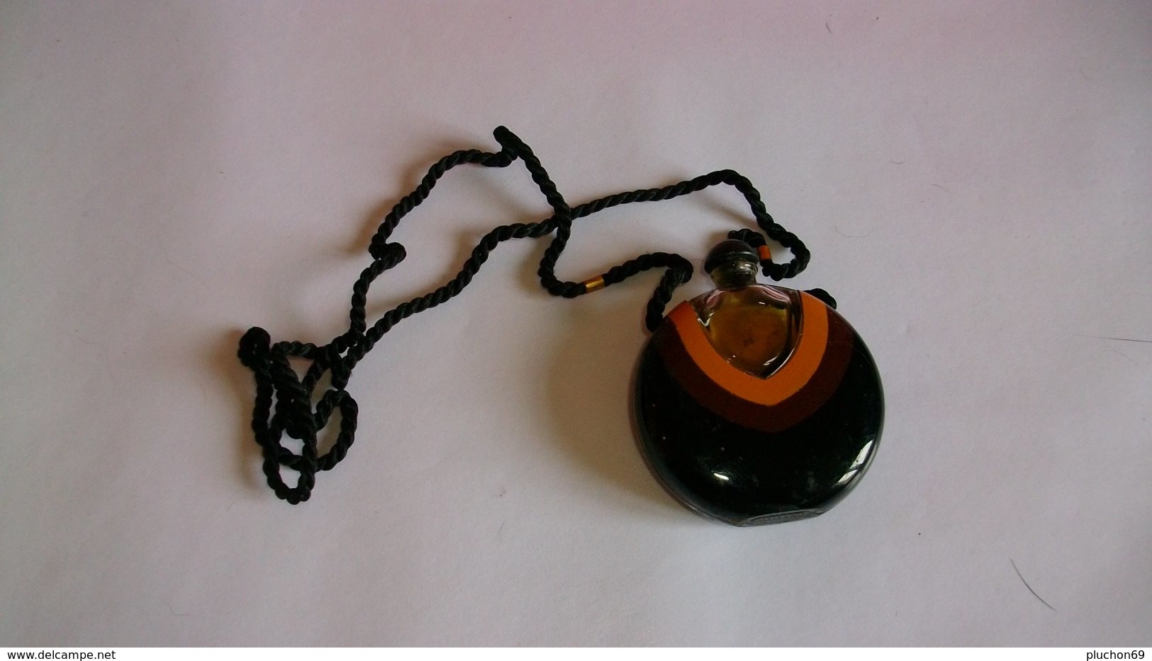 Miniature De Parfum Lancome Pendentif Avec Bouteille Magie Noire De Lancome - Accessoires