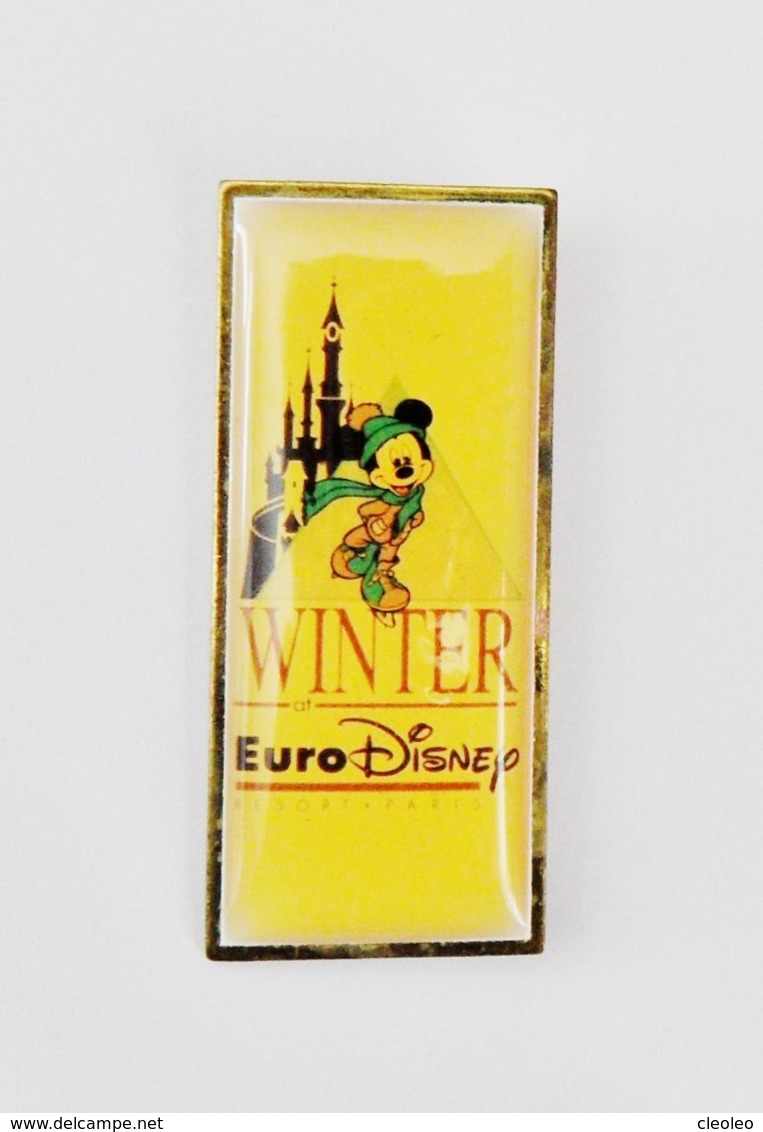 Pin's Euro Disney Mickey Winter- CHE/CBJ - Disney