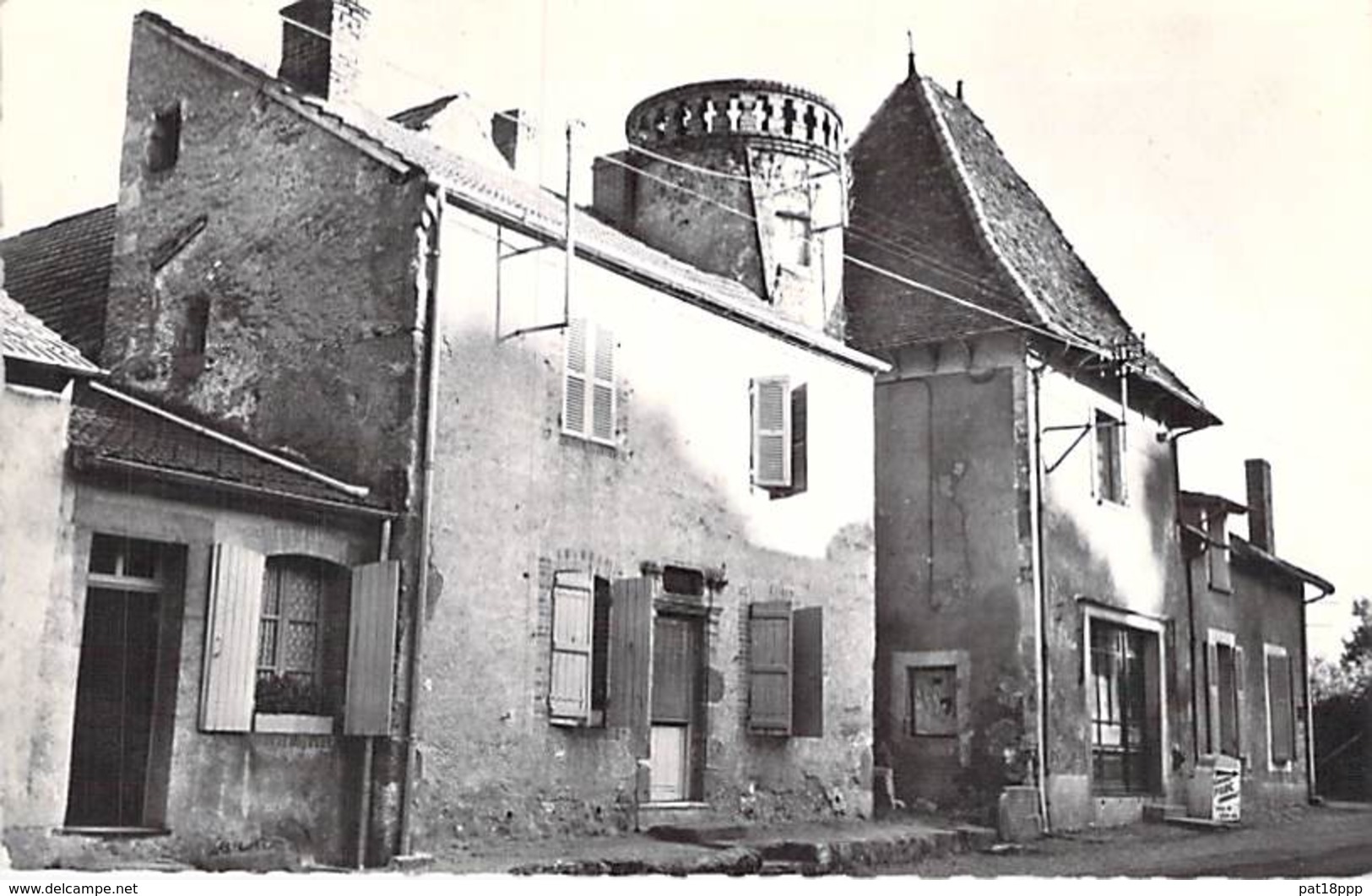 03 - LE BREUIL : Vieille Demeure - CPSM Village ( 530 Habitants ) Format CPA - Allier - Autres & Non Classés