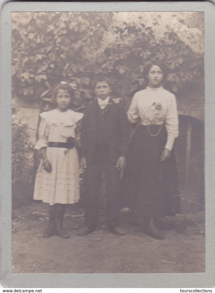 LOT De 2 PHOTOS De SAINT CYR SUR LOIRE (37) Au Nord De Tours - Yvonne , Charles Et Suzanne Geslin En 1911 Ou 1912 - Plaatsen