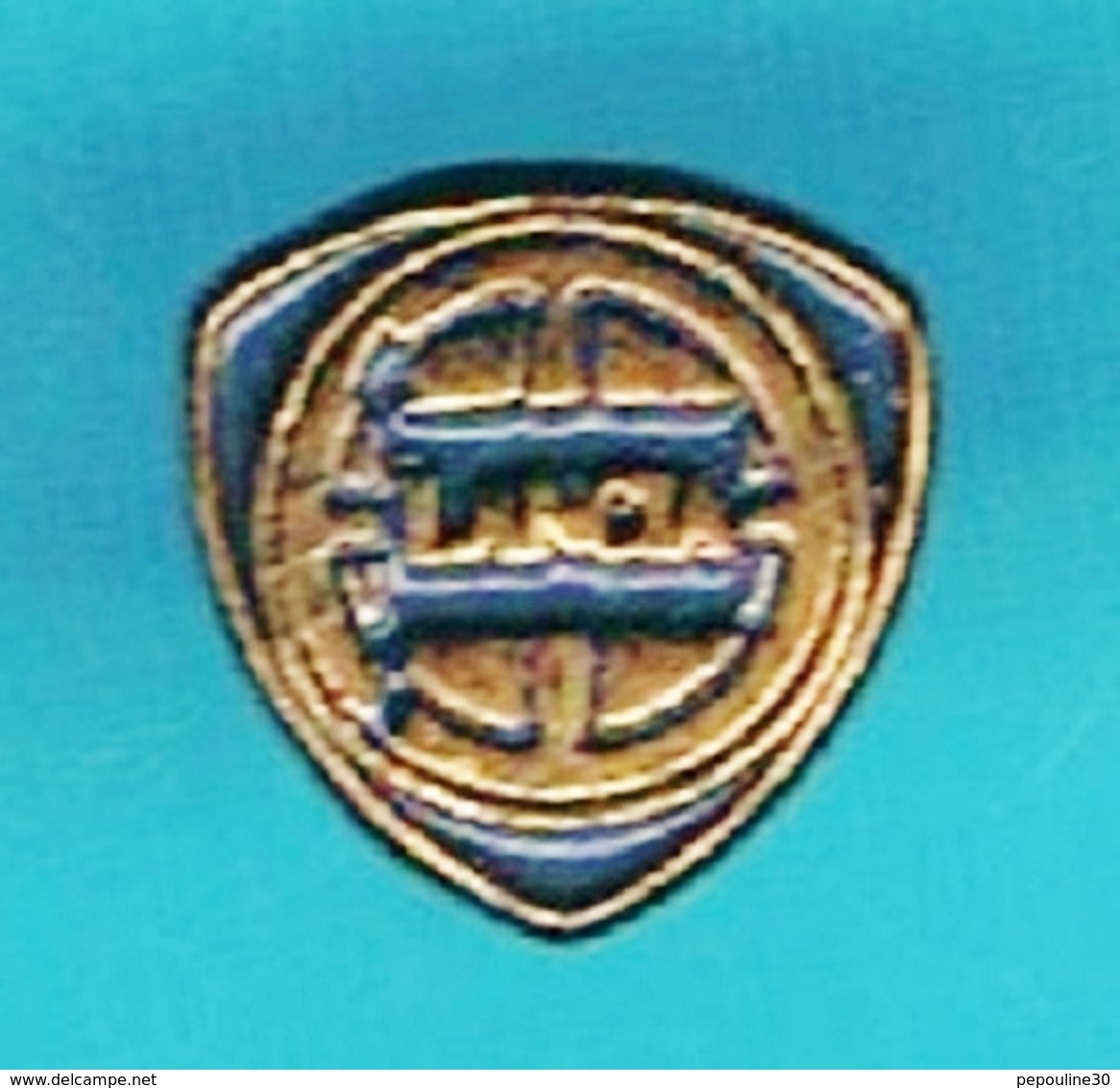 1 PIN'S  //  ** LOGO ** LANCIA / FIAT AUTO ** (TOSCA) - Fiat