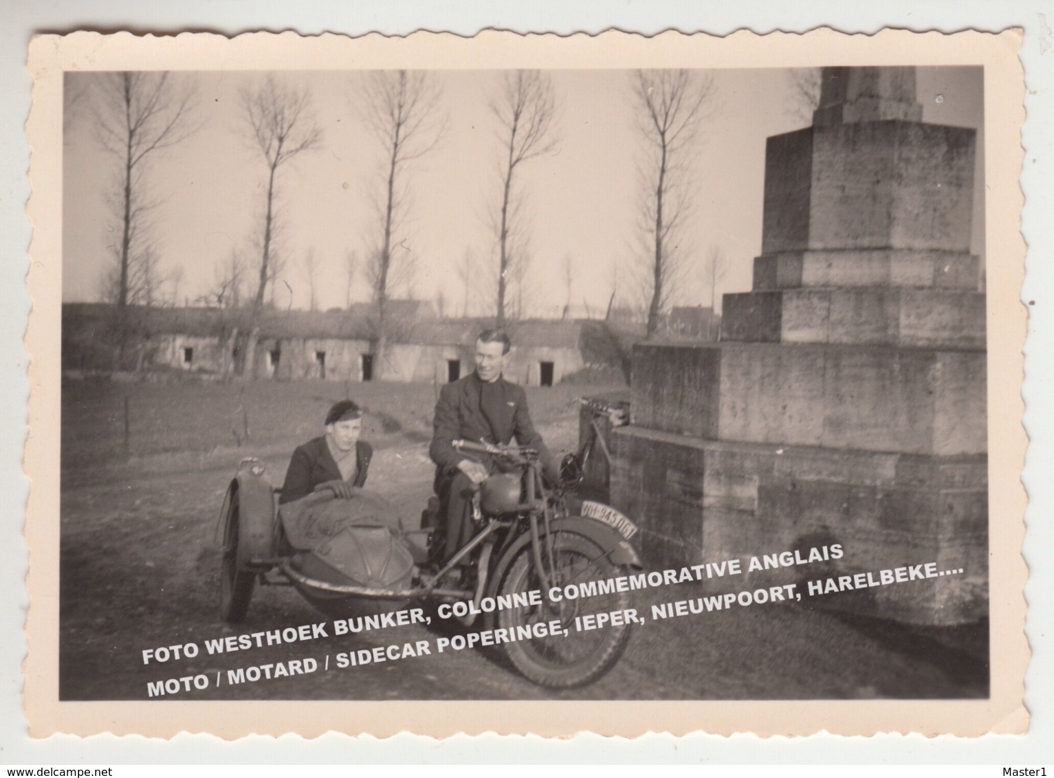 FOTO WESTHOEK BUNKER, COLONNE COMMEMORATIVE ANGLAIS / MOTO / MOTARD / SIDECAR POPERINGE, IEPER, NIEUWPOORT HARELBEKE.... - Autres & Non Classés