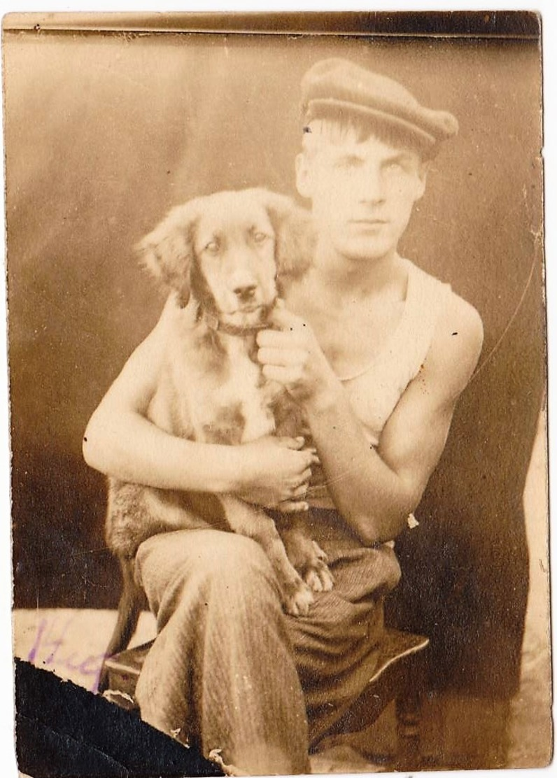 Handsome Young Muscular Man Guy W/ Hunting Dog   Garçon  Junge Antique Photo 1937 - Anonyme Personen