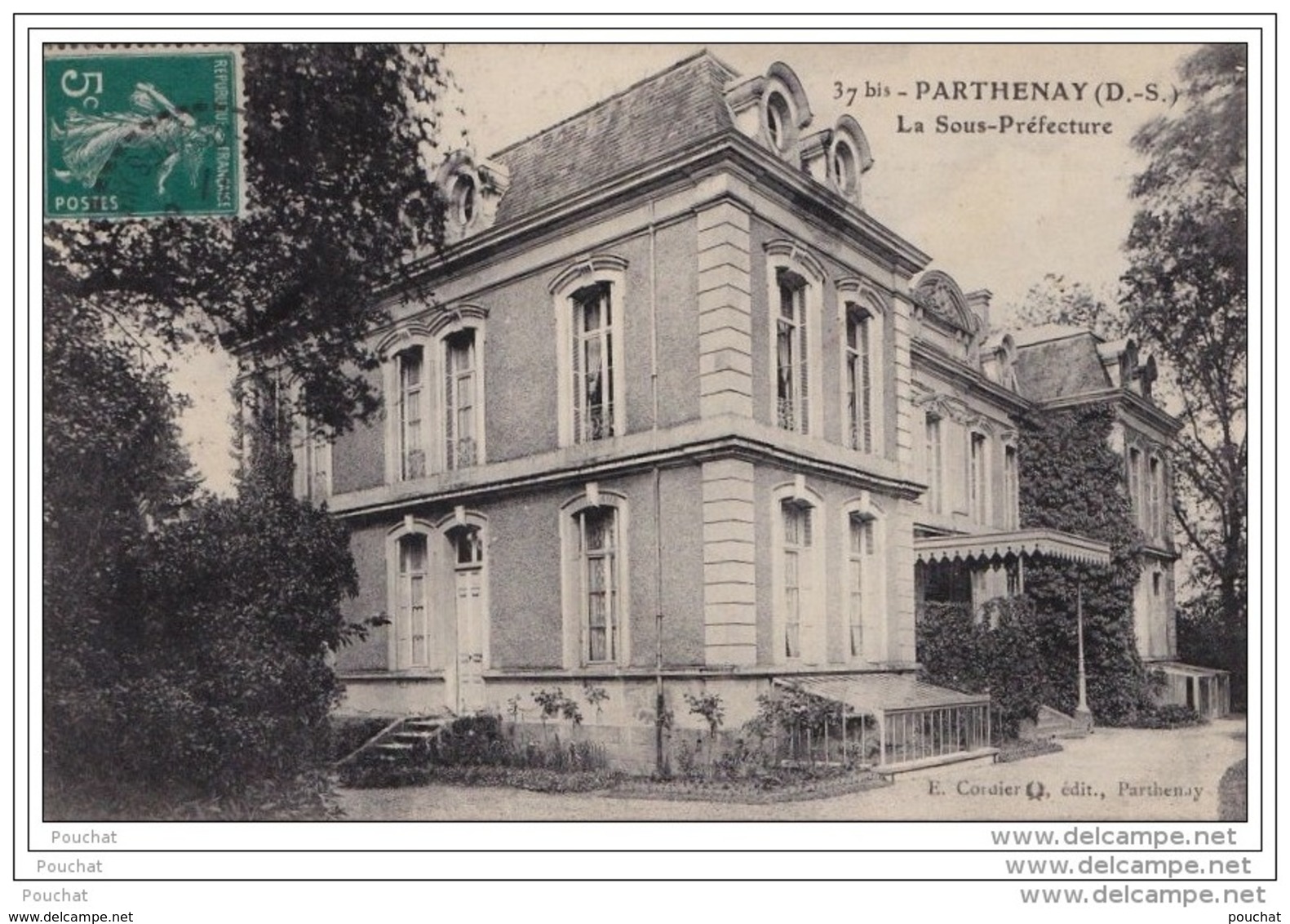 79) PARTHENAY - LA SOUS PREFECTURE - Parthenay