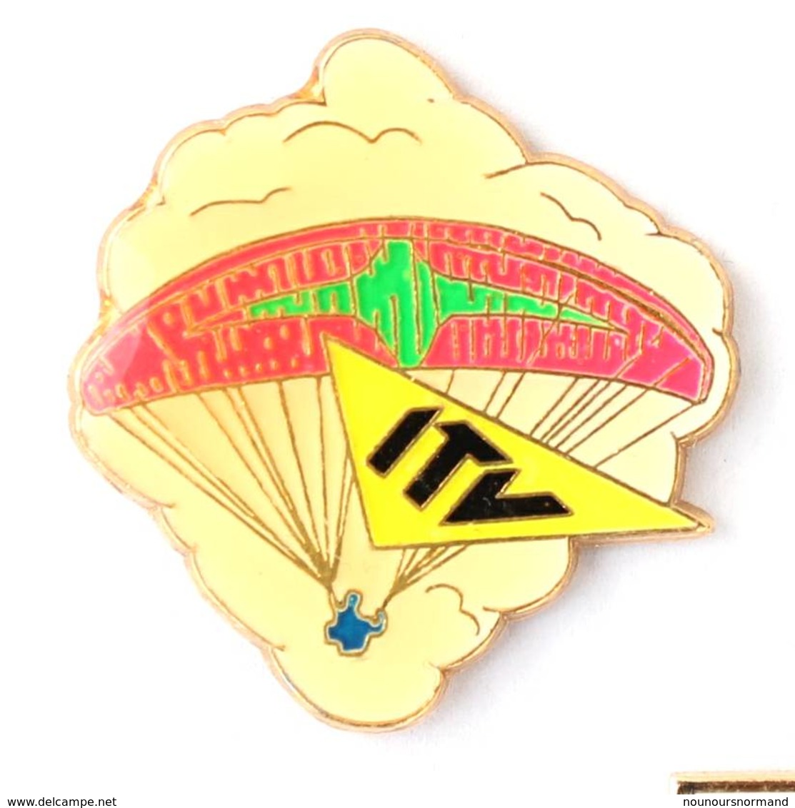 Pin's ITV - Parachute Ou Parapente - Zamac - Coinderoux Corner - I747 - Fallschirmspringen