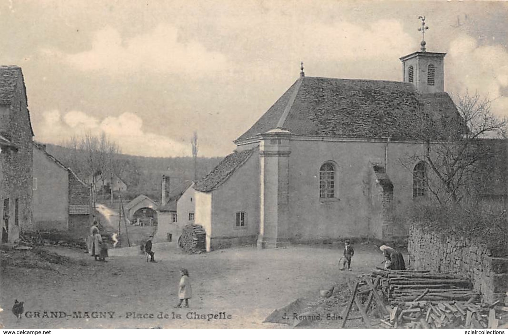 Grand-Magny           70         Place De La Chapelle     (petites Rognures Voir Scan) - Autres & Non Classés