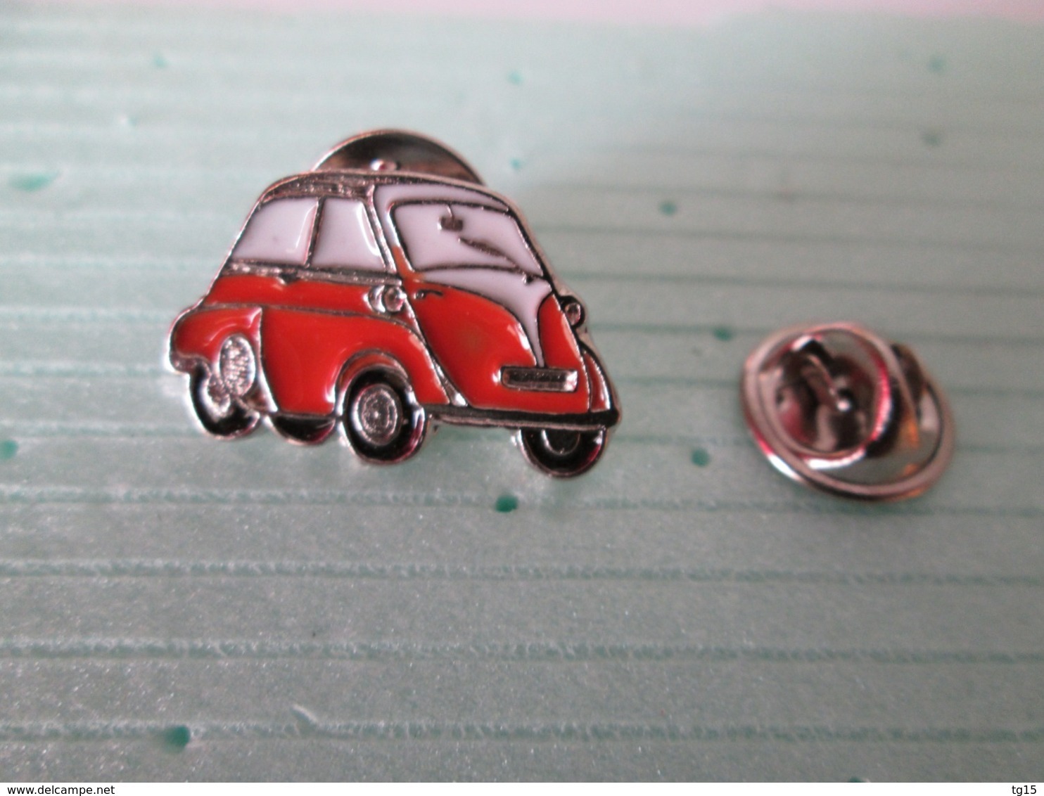 PIN'S    BMW  ISETTA  ORANGE    Email A Froid - BMW