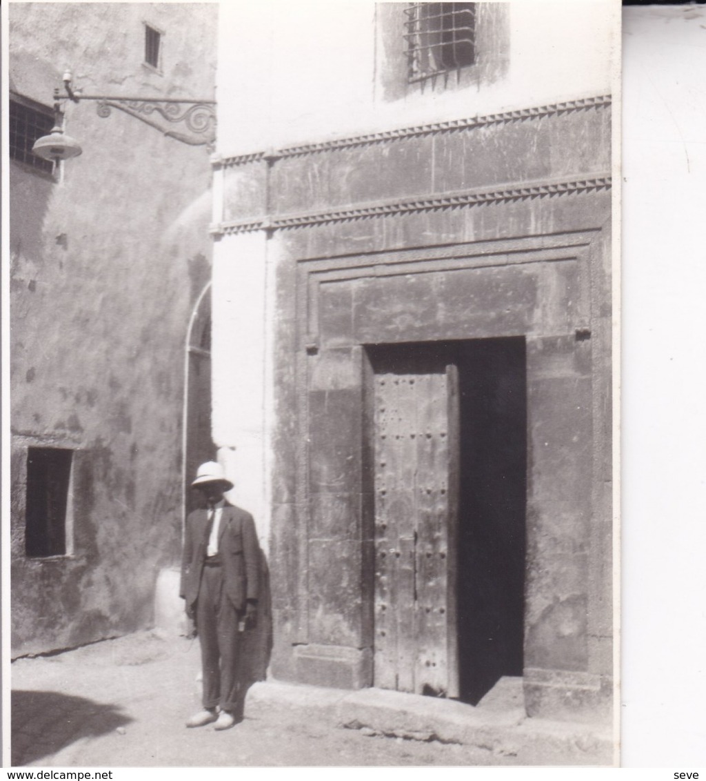 KAIROUAN Tunisie Ambiance De Rue 1923 Photo Amateur Format Environ 7,5 Cm X 5,5 Cm - Orte