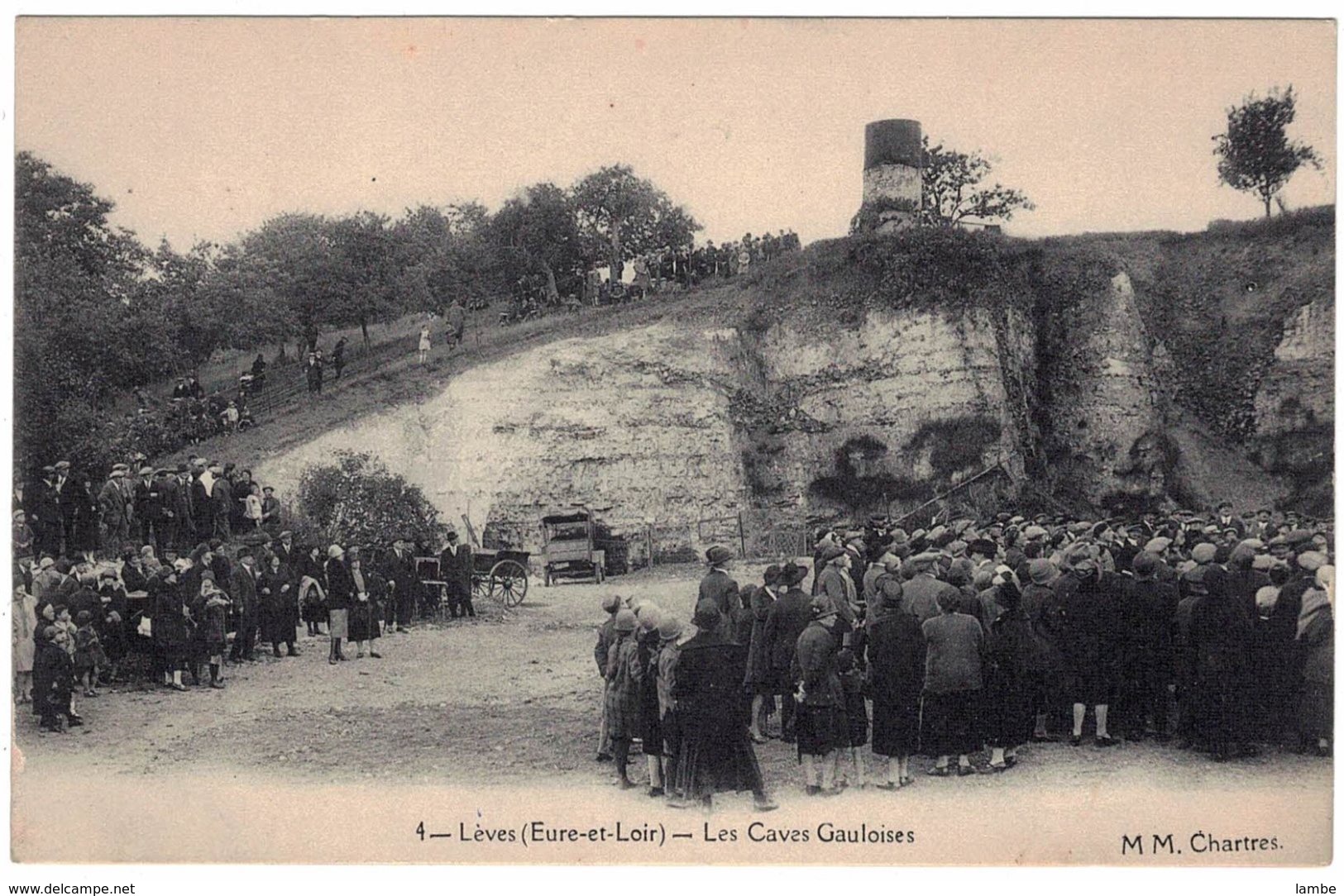 LÈVES - Les Caves Gauloises - Lèves