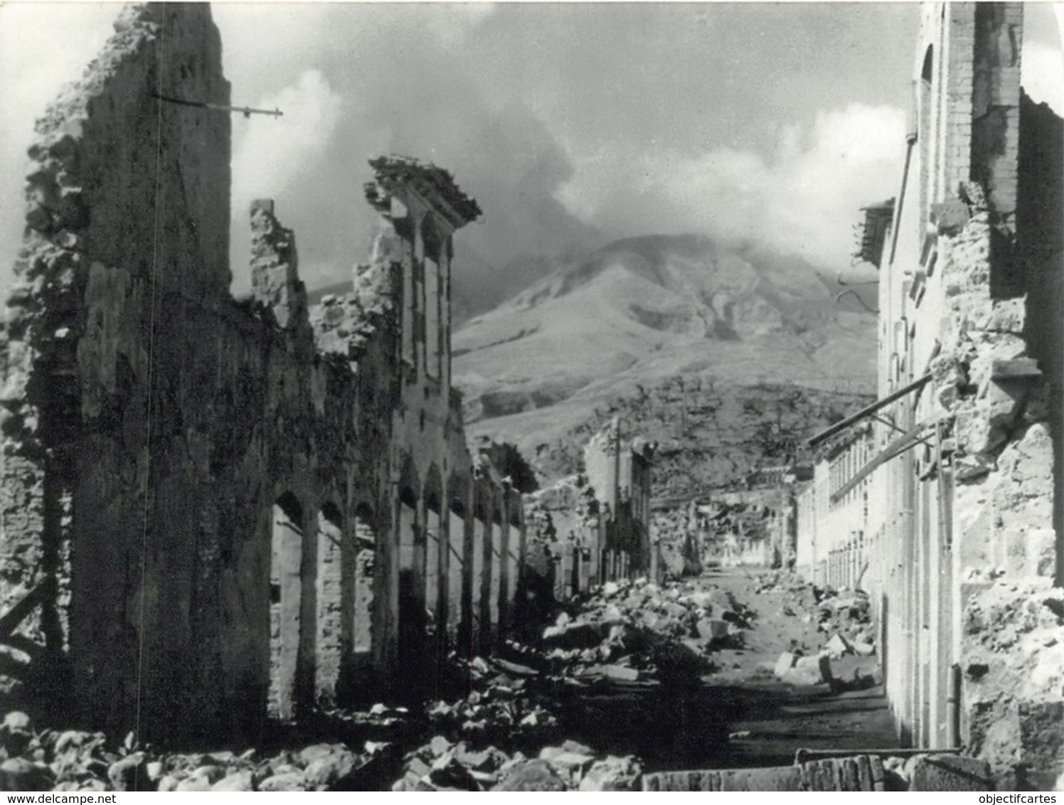 Saint Pierre Eruption Du Mont Pellee Le 8 Mai 1902 Nuee Ardente Apres Rue V Hugo 4(scan Recto-verso) MA1090 - Otros & Sin Clasificación