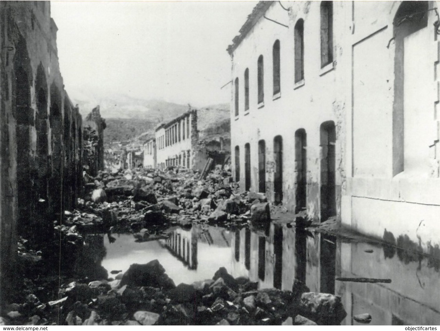 Saint Pierre Eruption Du Mont Pellee Le 8 Mai 1902 Nuee Ardente Apres Rhum St Pierre 6(scan Recto-verso) MA1090 - Sonstige & Ohne Zuordnung