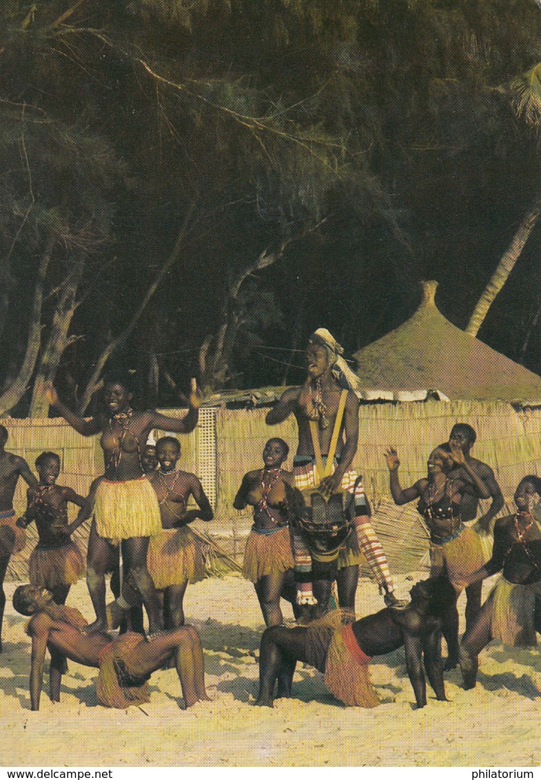 Sénégal  Folklore Sénégalais  Troupe De Danseurs - Sénégal