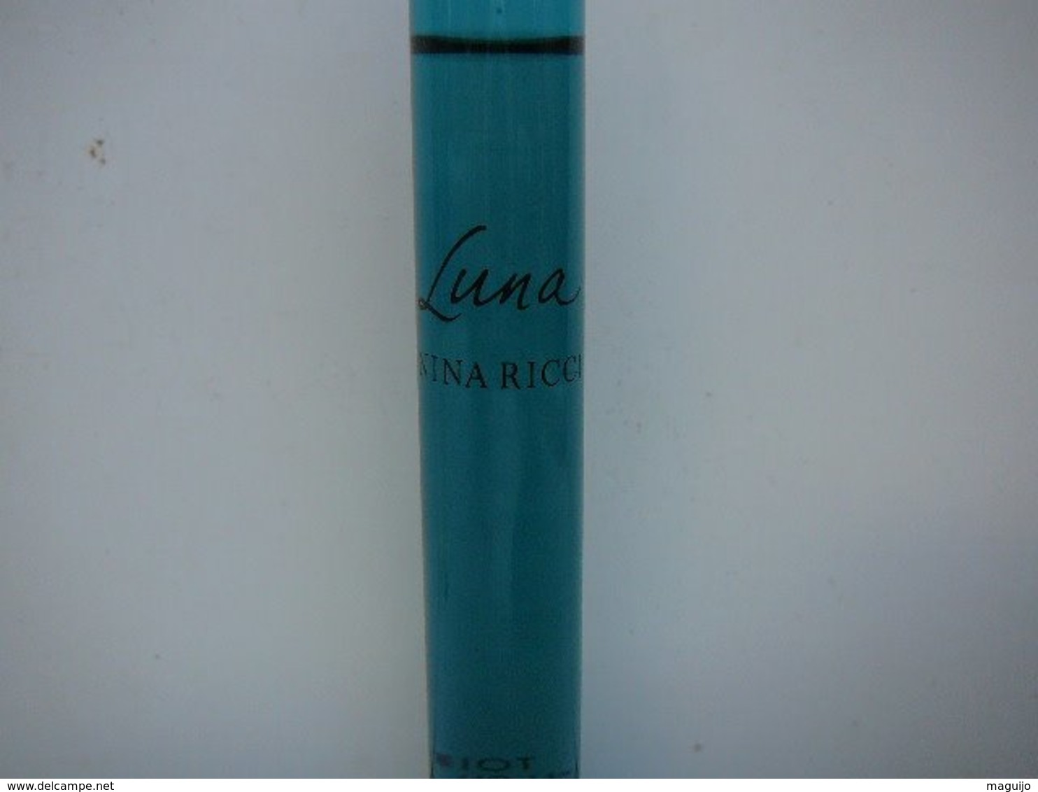 NINA RICCI:LES BELLES DE RICCI  " LUNA " ROLL ON EDT 10 ML ,NEUF VOIR ET LIRE !! - Miniatures Femmes (sans Boite)