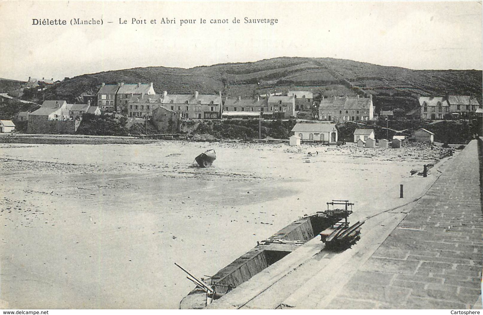 CPA 50 Manche Dielette Le Port Et Abri Pour Le Canot De Sauvetage - Autres & Non Classés