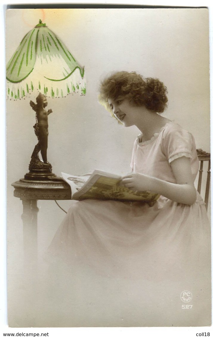 CPA Femme ( Belle Lampe) - Women