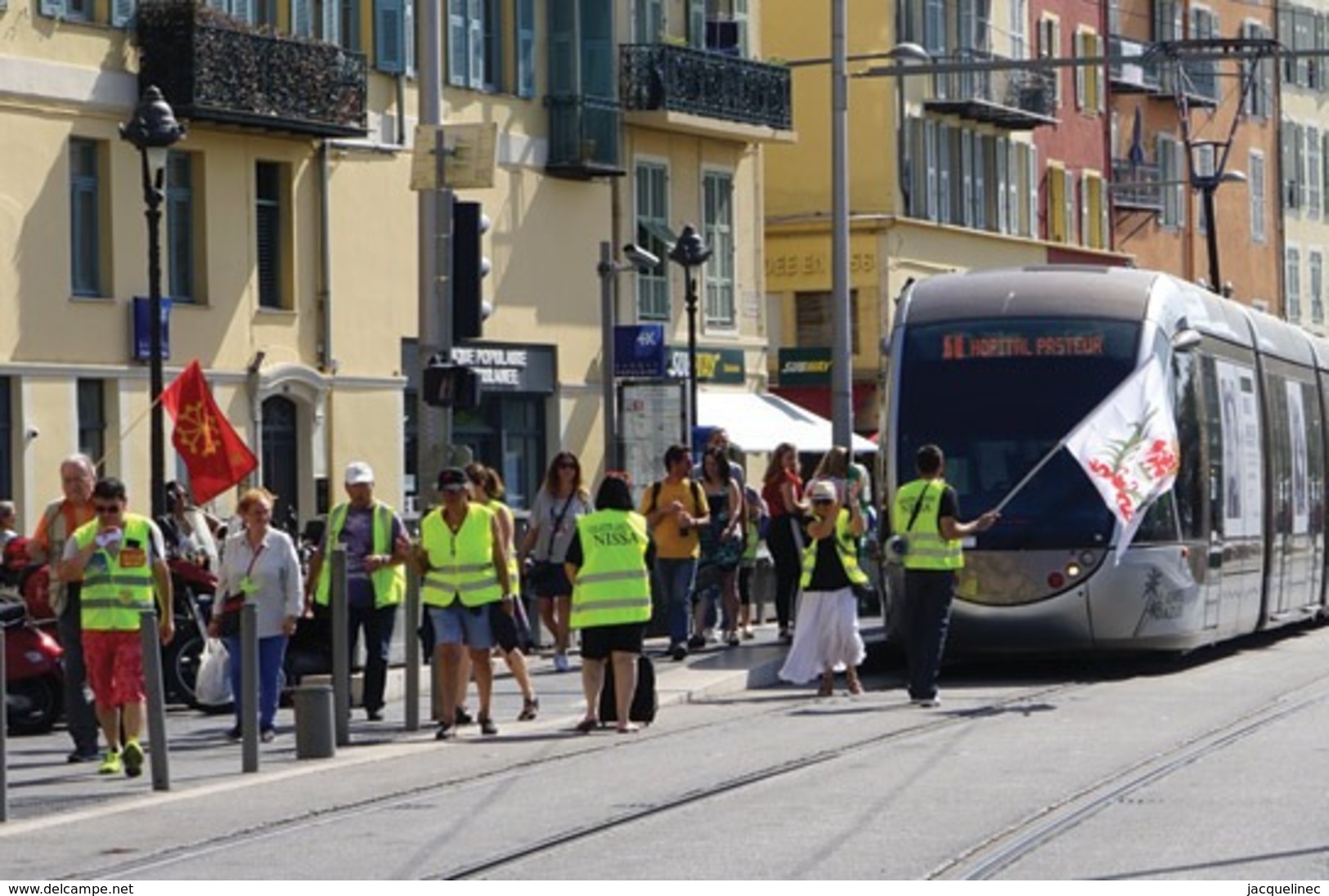 - 06 - Nice - Carte Postale Moderne. - Gilets Jaunes N° 26  - 9.412 - Straßenhandel Und Kleingewerbe