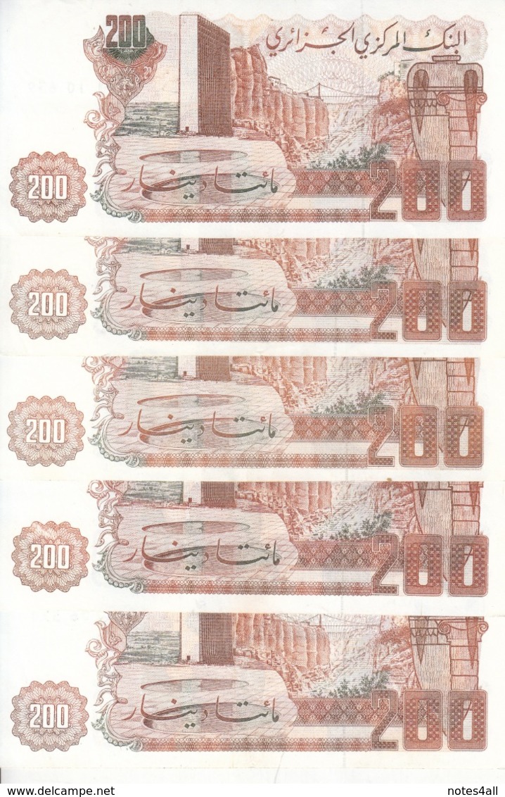 ALGERIA 200 DINARS 1983 P-135 LOT X5 AU/EF NOTES */* - Algerien