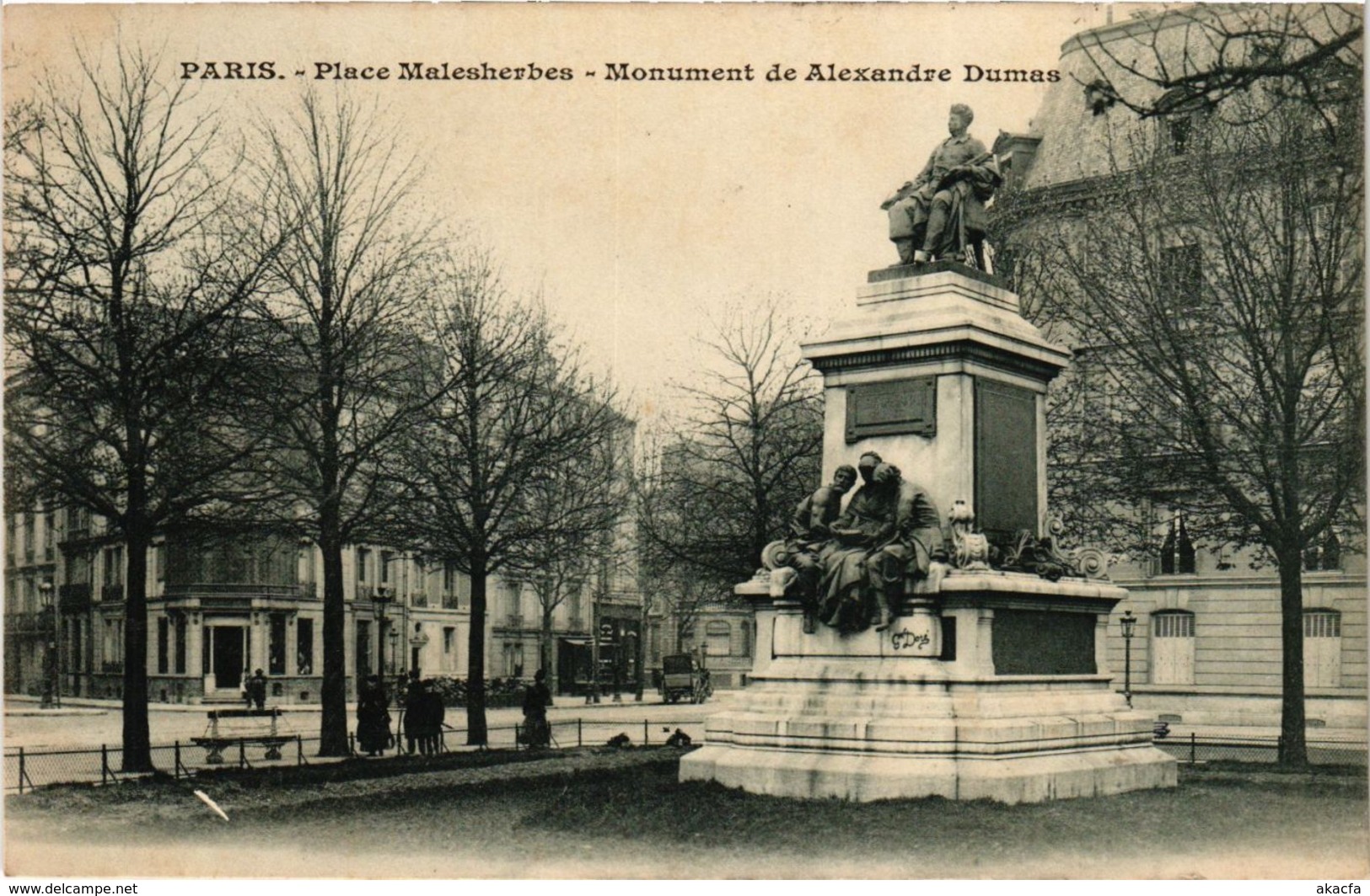 CPA PARIS 17e-Place Malesherbes-Monument De Alexandre Dumas (322510) - Statues