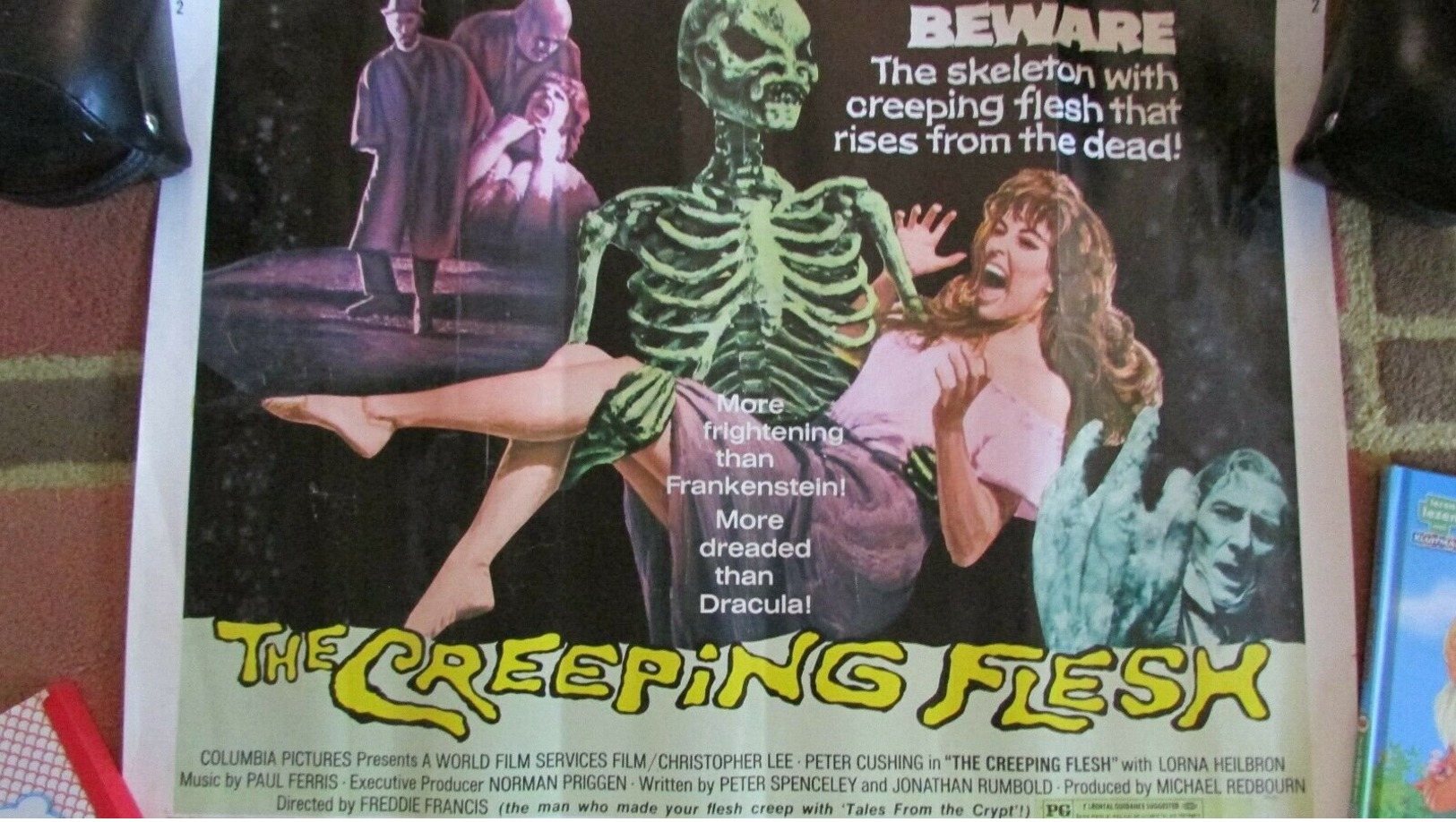 1972 The Creeping Flesh Movie Poster Peter Cushing Christopher Lee - Affiches
