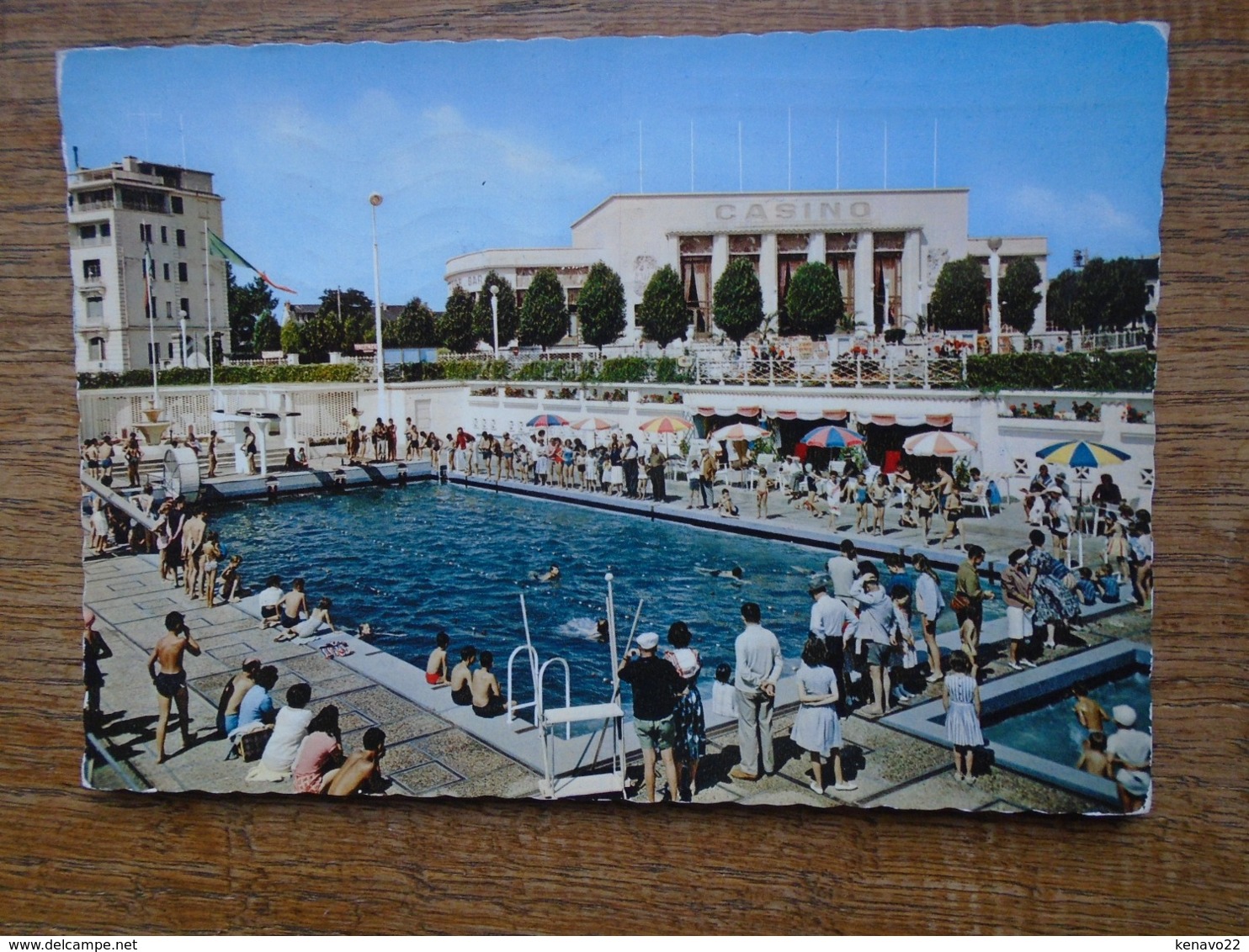 Les Sable-d'olonne , La Piscine Et Le Casino "" Carte Animée "" - Sables D'Olonne