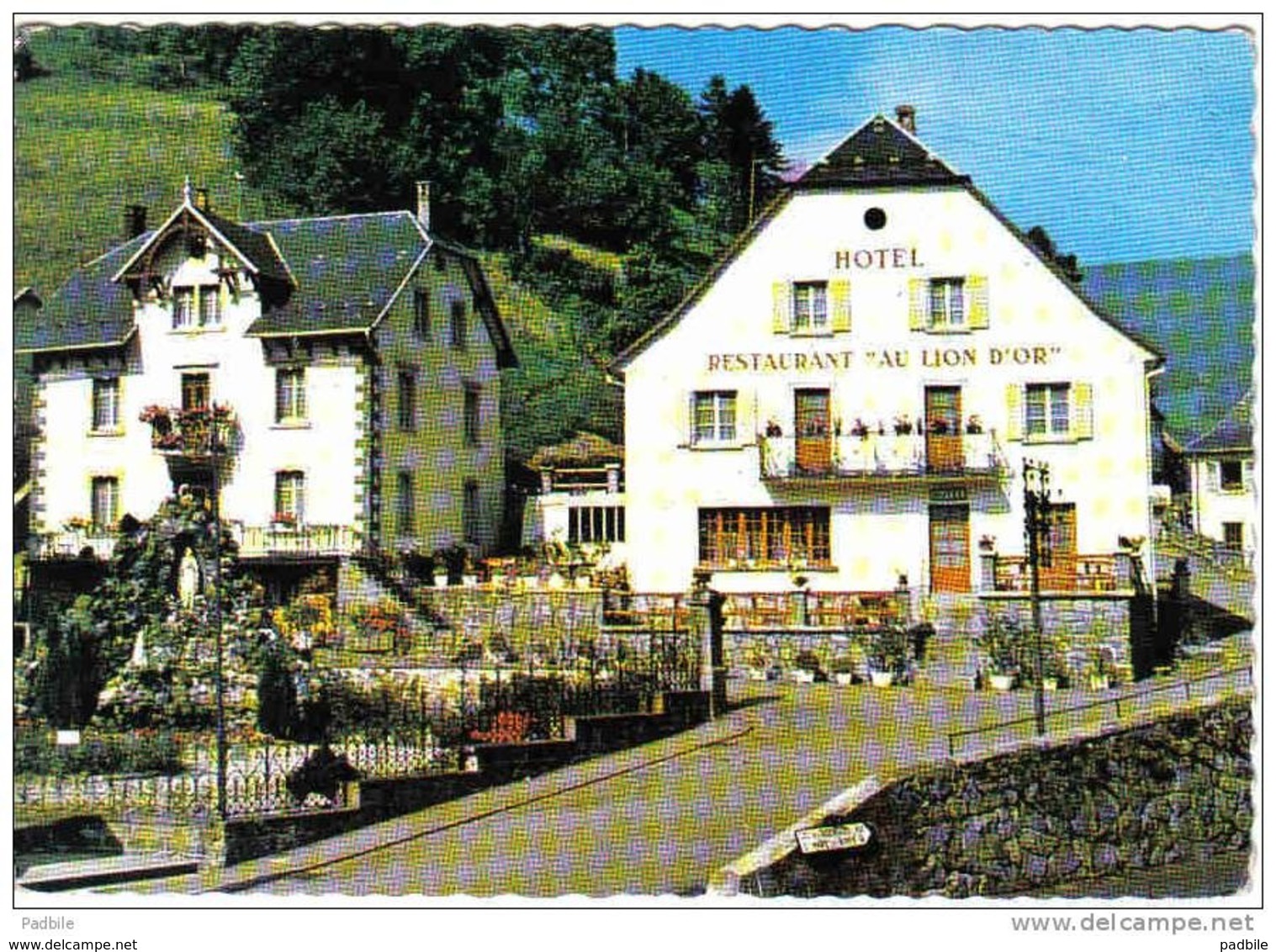 Carte Postale 68.  Le Bonhomme   Hotel-Restaurant  "Au Lion D'Or"   Blaise-Minoux  Prop.   Trés Beau Plan - Autres & Non Classés