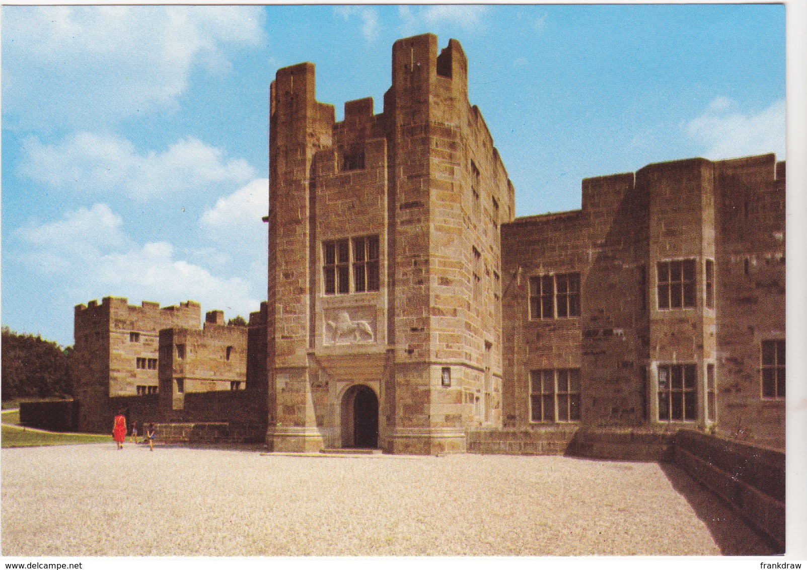 Postcard - Entrance Front - Castle Drogo, Devon - Card No. L6/SP. 7209 - VG - Zonder Classificatie