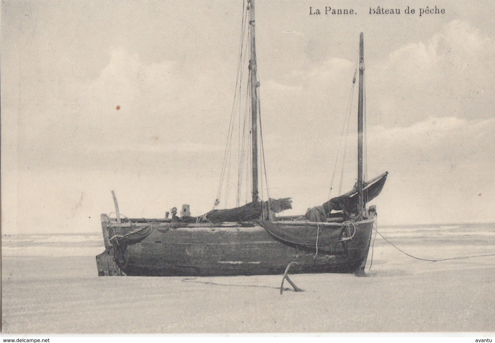 DE PANNE / BATEAU DE PECHE / VISSERSBOOT - De Panne