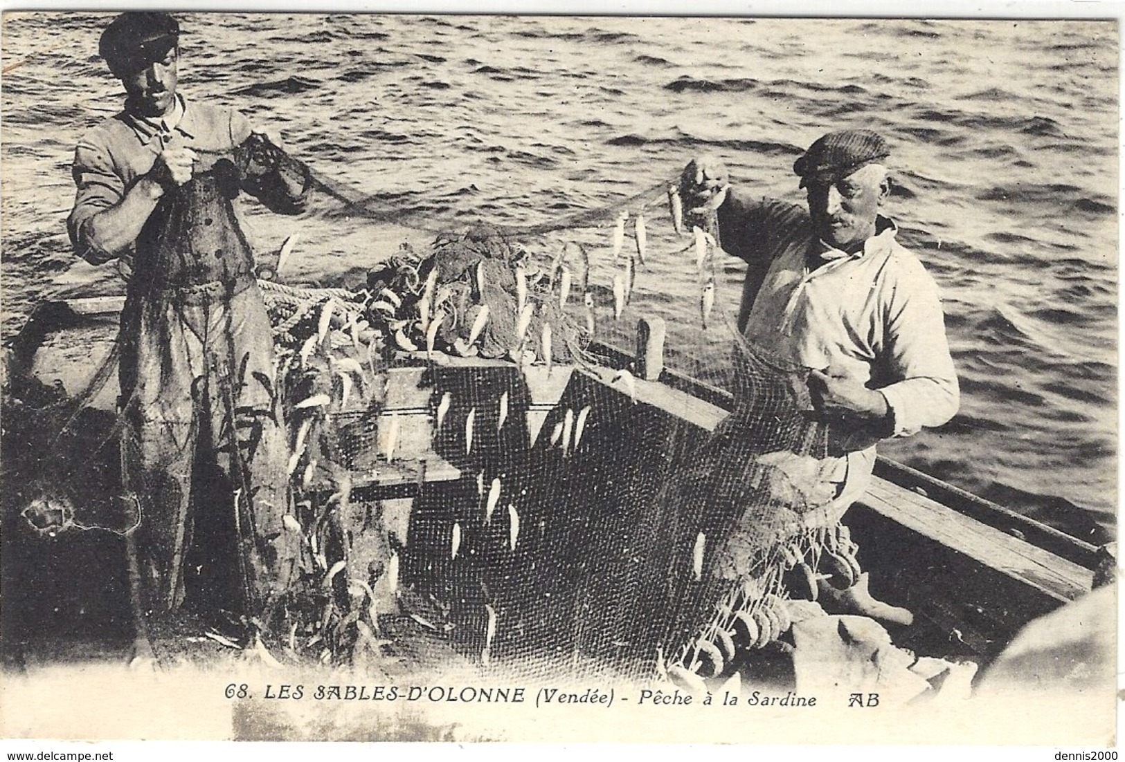 LES SABLES D' OLONNE (85) - Intérieur De La Poissonnerie - La Criée  - PÊCHE - FISHING - MÉTIER - Ed. LL - 73 - Sables D'Olonne