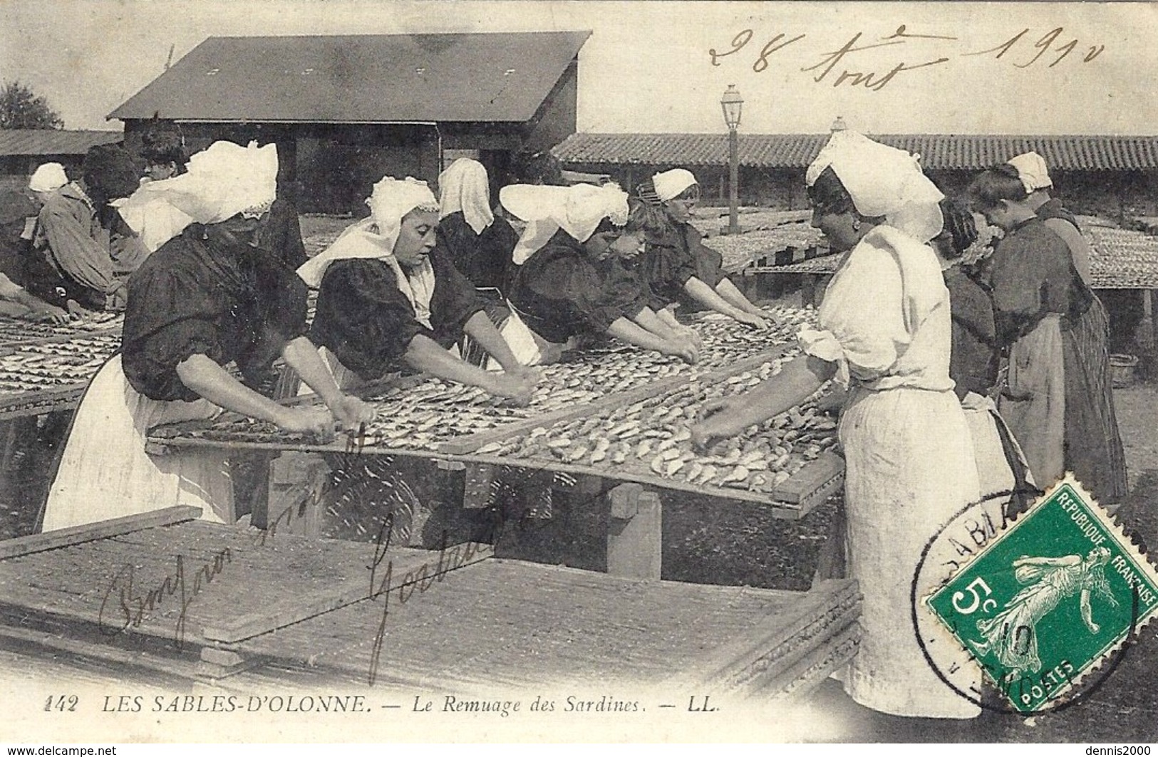 LES SABLES D' OLONNE (85) - Le Remuage Des Sardines  - PÊCHE - FISHING - MÉTIER - Ed. LL - 142 - Sables D'Olonne