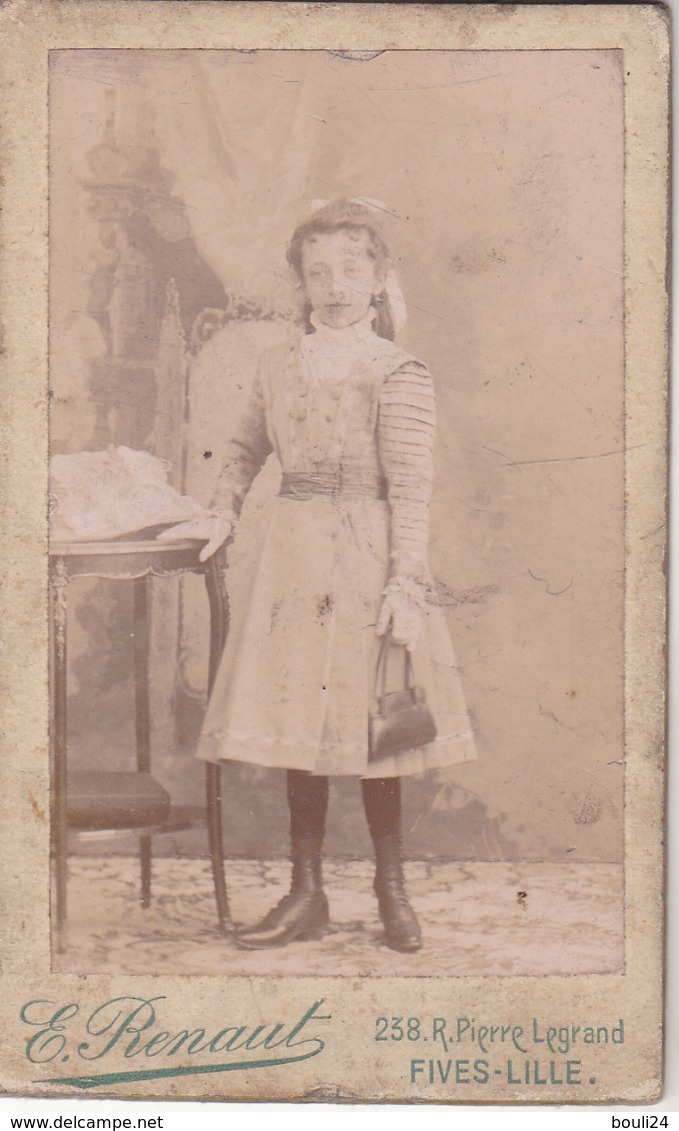 PHOTO  C D V FORMAT 10 X 6  PORTRAIT JEUNE FILLE PHOTORAPHE  RENAUT 258 PIERRE LEGRAND  FIVES LILLE - Other & Unclassified