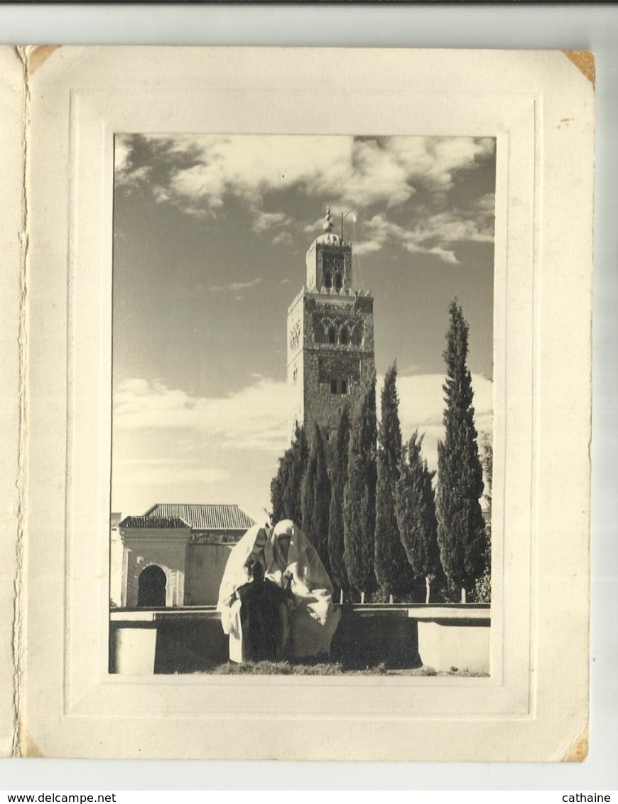 MAROC . ECUSSON DE L INFANTERIE MAROCAINE . . LA MOSQUE DE LA KOUTOUBIA A MARRAKECH  SUR CARTON DOUBLE - Marrakech