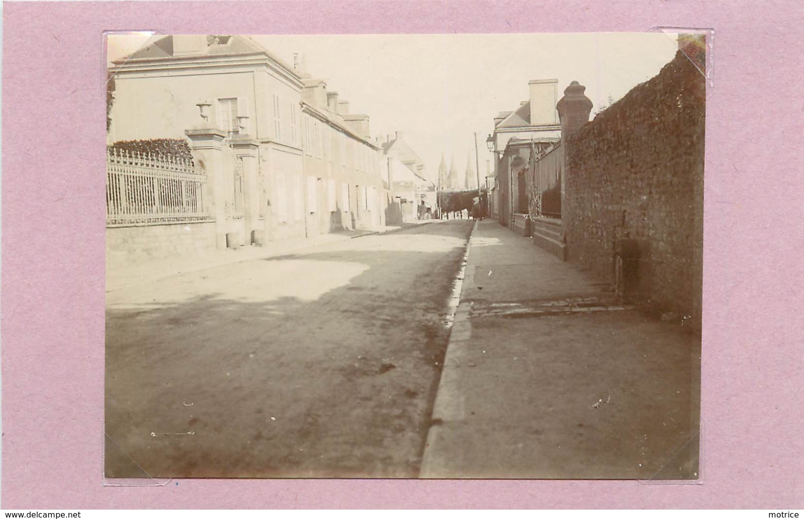 BAYEUX (calvados) - Rue Du Docteur Michel. (photo En 1908, Format 10,4cm X 7,8cm Environ) - Orte