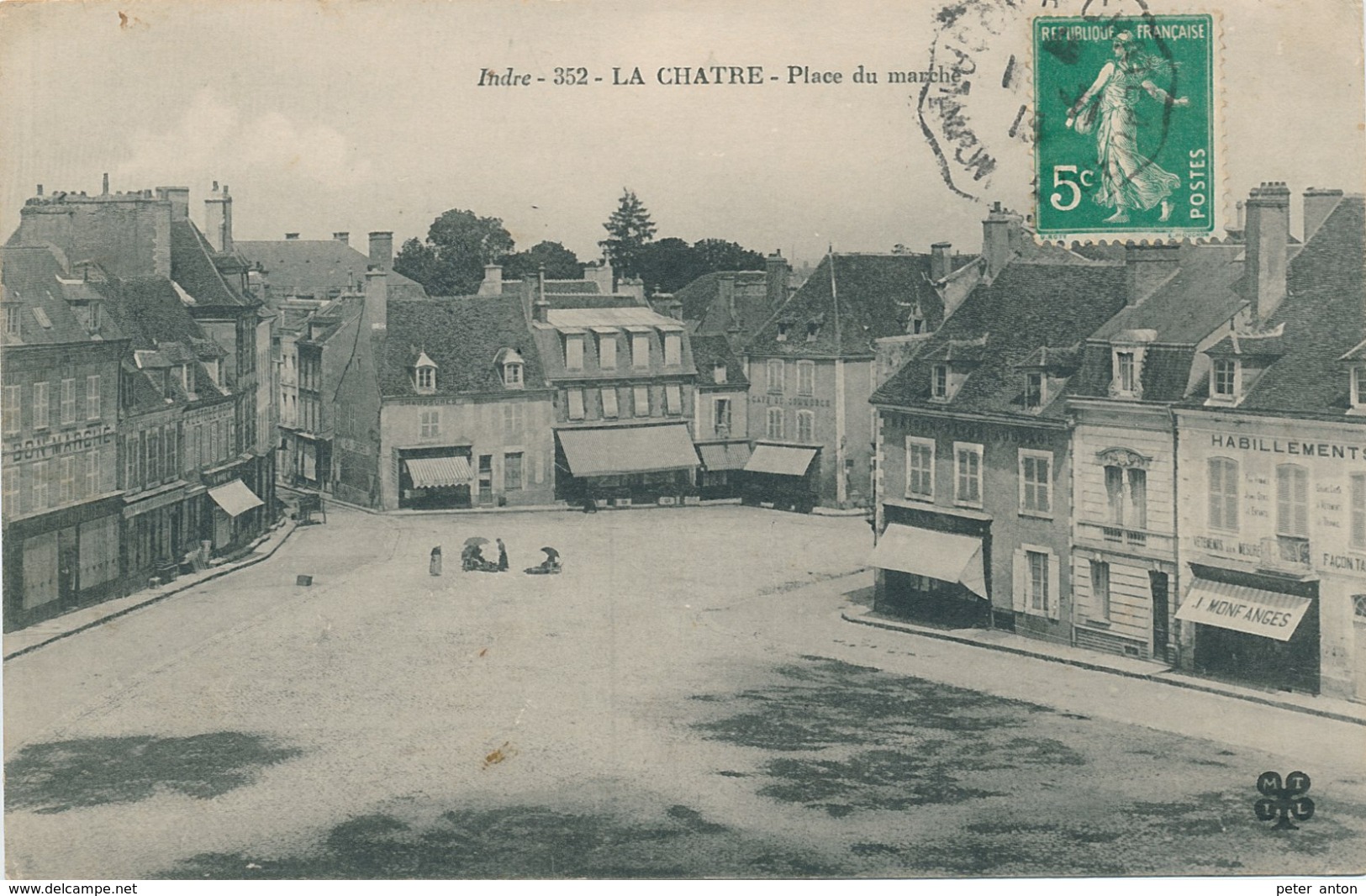 La Châtre -36- La Place Du Marché - Unique Sur Delcampe - La Chatre