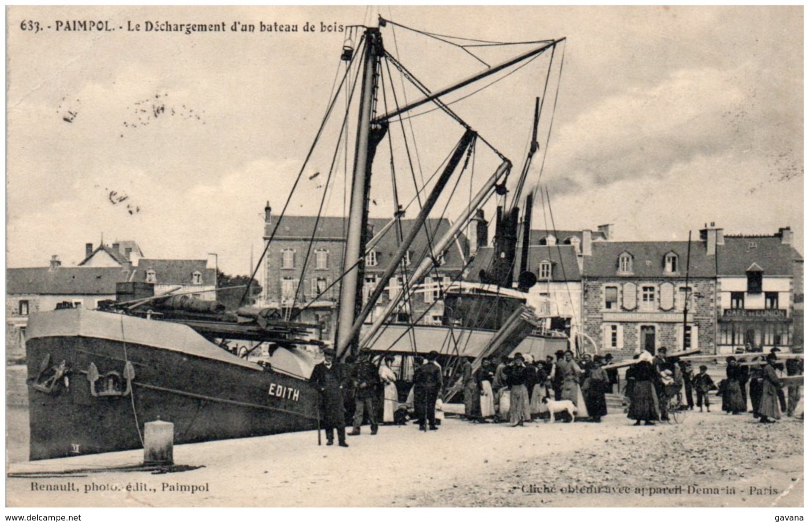 22 PAIMPOL - Le Déchargement D'un Bateau De Bois - Paimpol