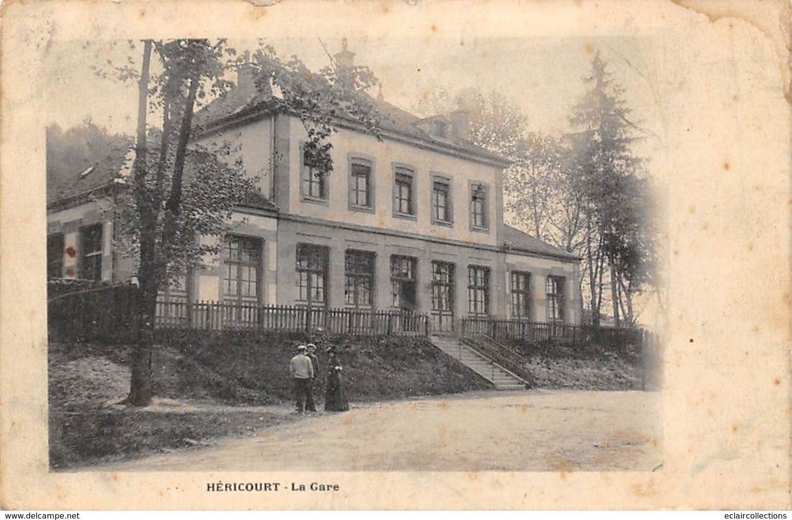 Héricourt        70       Extérieur De La Gare Du P L M        (voir Scan) - Sonstige & Ohne Zuordnung