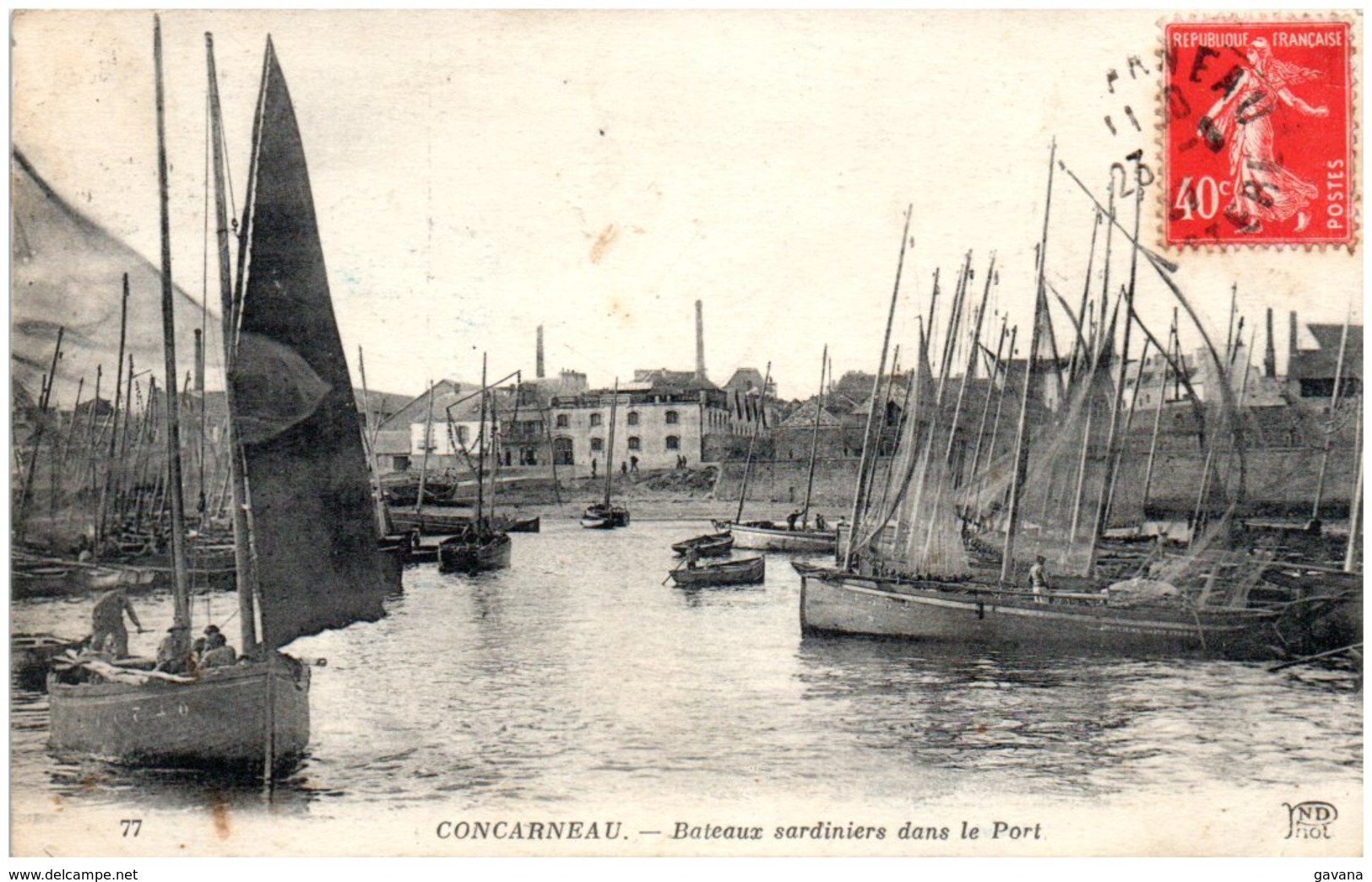 29 CONCARNEAU - Bateaux Sardiniers Dans Le Port - Concarneau