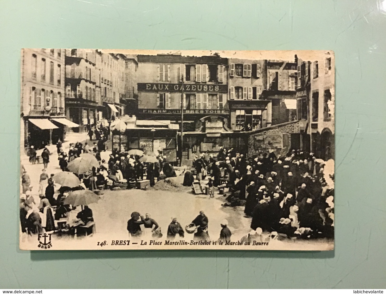 BREST - La Place Marcellin-Berthelot Et Le Marché Au Beurre - Brest