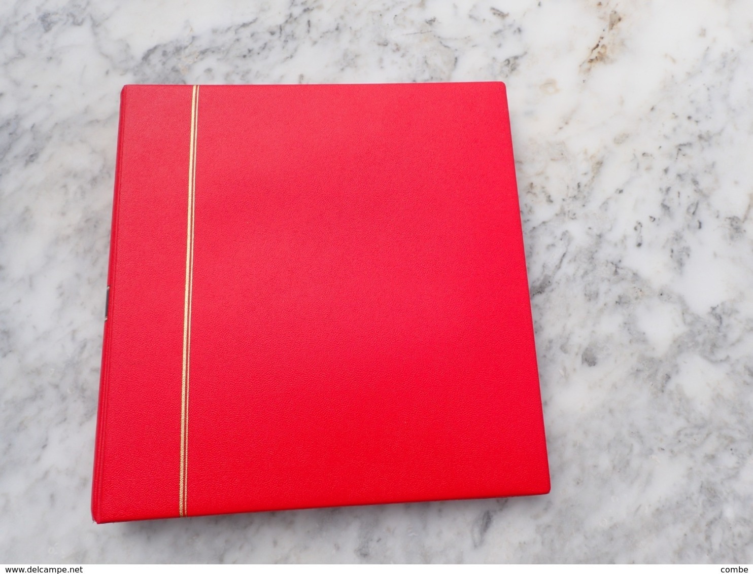 ALBUM SAFE ROUGE 14 TROUS + 21 FEUILLES. 42 PAGES POUR LETTRES OU DOCUMENTS / DESSUS PLACARD - Raccoglitori Con Fogli D'album