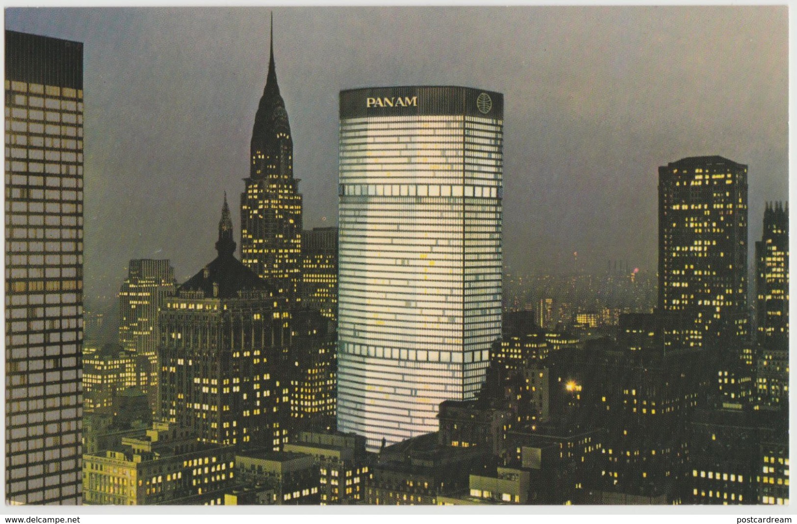 Pan American Airlines Airways Building Chrysler NYC New York City Postcard - Places