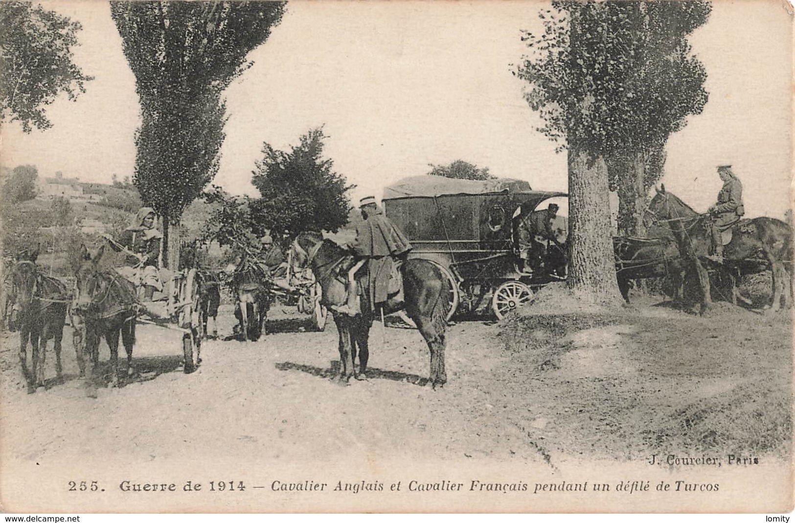 Militaire Guerre 1914 1918 Cavalier Anglais Et Cavalier Français Pendant Un Défilé De Turcos - Guerre 1914-18