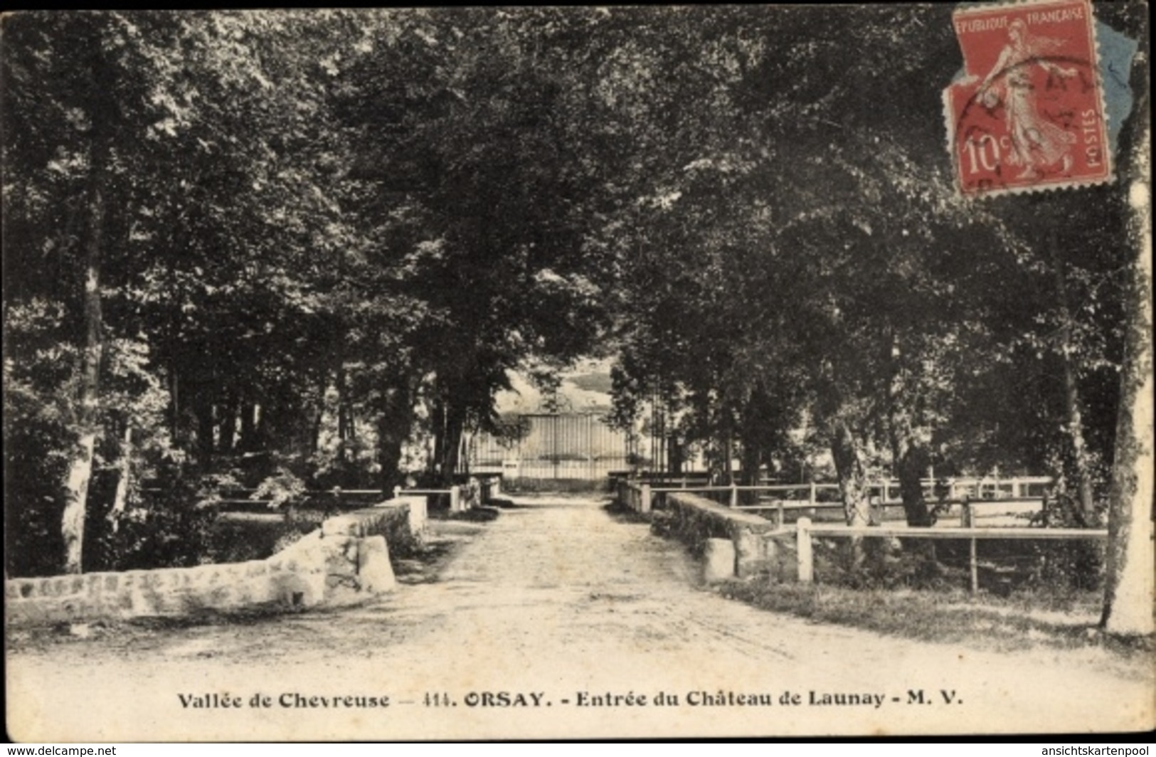 Cp Orsay Essonne, Entree Du Chateau De Launay - Autres & Non Classés