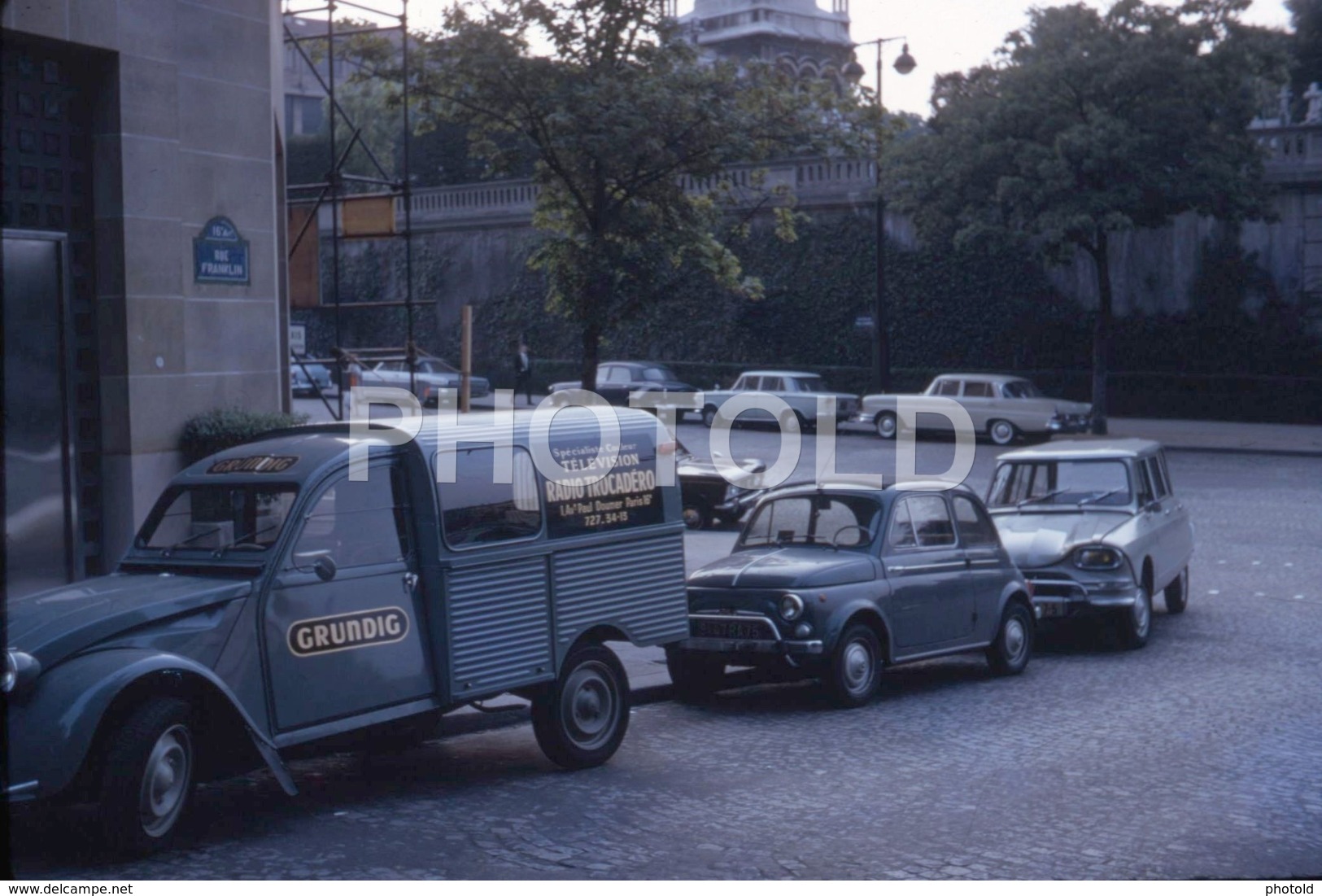 1968 CITROEN 2CV AZU GRUNDIG VAN AMI PARIS FRANCE 35mm AMATEUR DIAPOSITIVE SLIDE Not PHOTO No FOTO B4941 - Diapositives