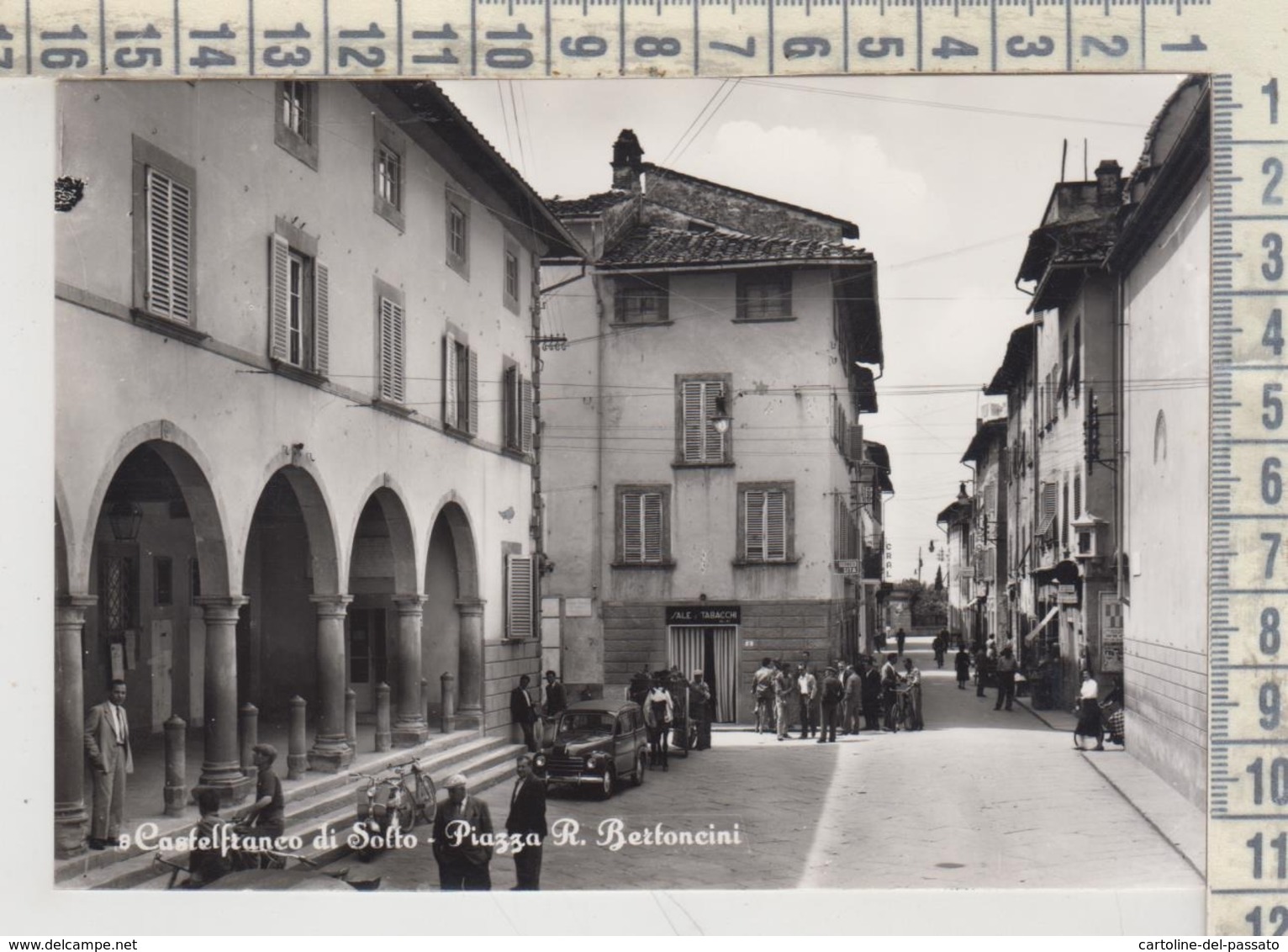 CASTELFRANCO DI SOTTO PISA PIAZZA  R. BERTONCINI ANIMATA + AUTO 1958 - Pisa