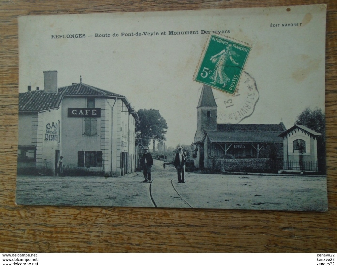 Carte Assez Rare A Ce Prix , Replonges , Route De Pont-de-veyle Et Monument Desnoyers "" Carte Animée "" - Unclassified