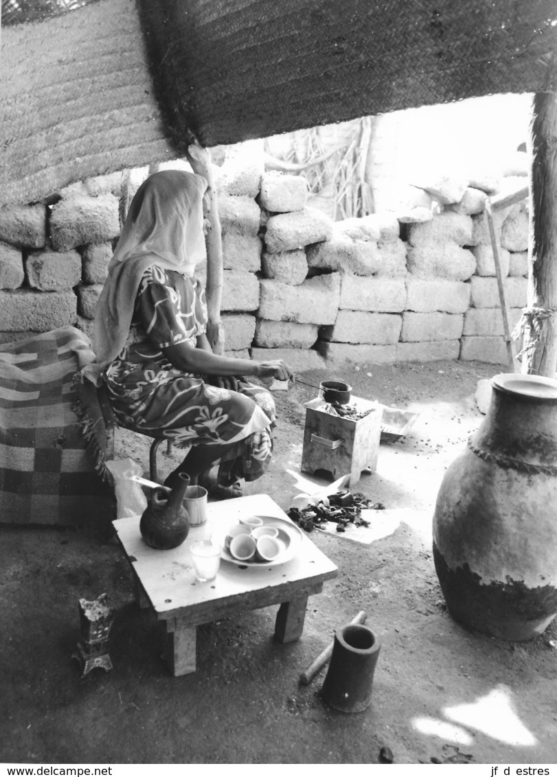 Photo Erythrée Torréfaction Artisanale Du Café 1990ss. - Afrique