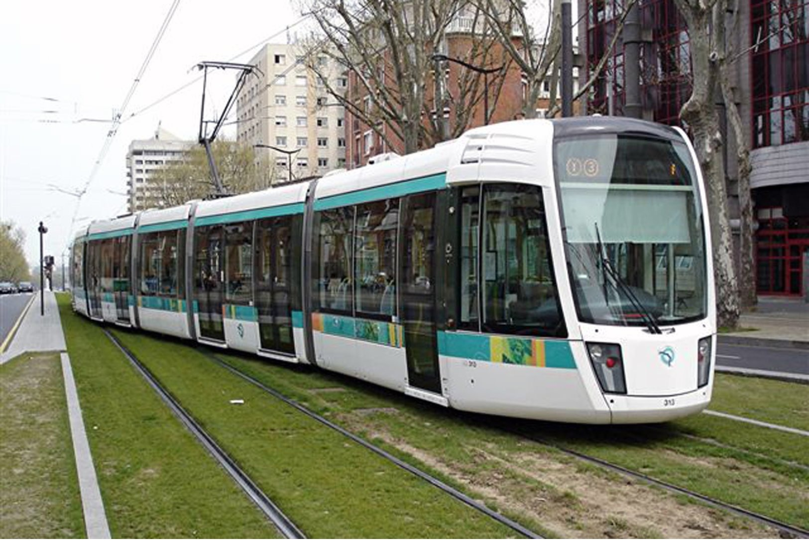 Paris (75) - Ligne 3 - Tramway Des Maréchaux - Rame Citadis 402 Alsthom.  13 Avril 2007, La Rame N°313 Porte D'Ivry - Transport Urbain En Surface