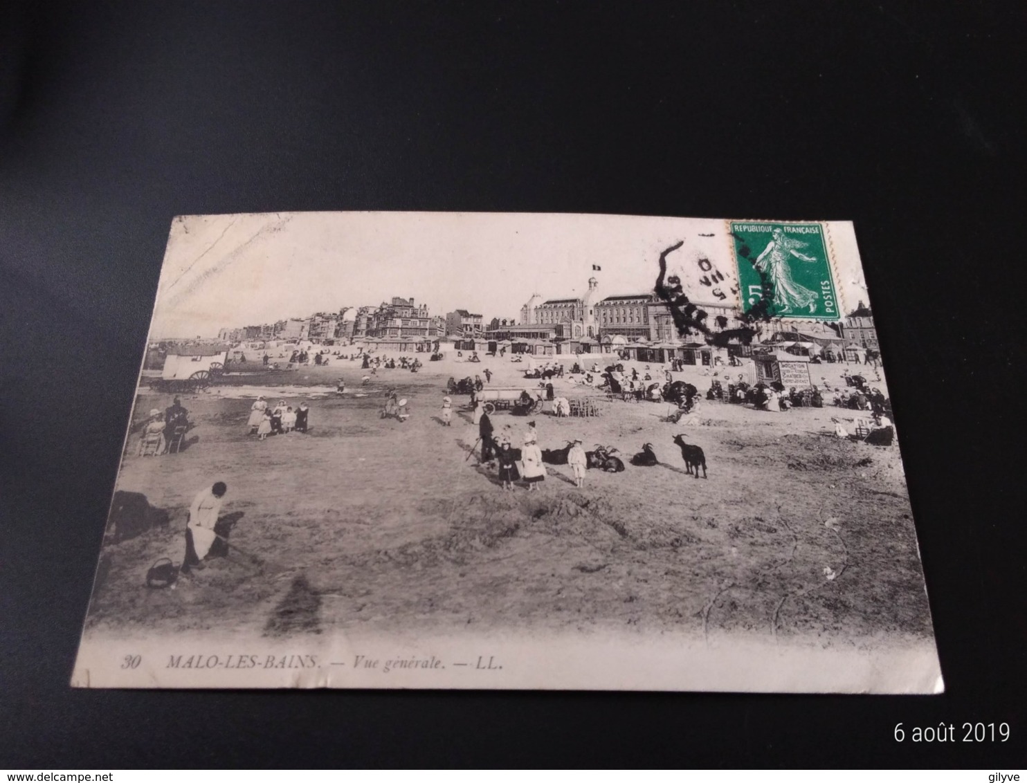 CPA (59) Malo Les Bains. Vue Générale . Chèvres Sur La Plage.    (H.390). - Malo Les Bains