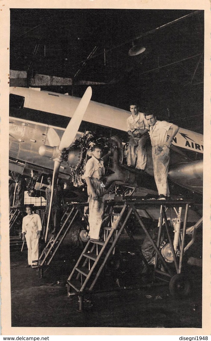 08804 "AEROP. ASMARA ERITREA - MANUTENZIONE MOTORI SU BIMOTORE DI LINEA, IN HANGAR" ANIMATA FOTO ORIG. - Aviazione